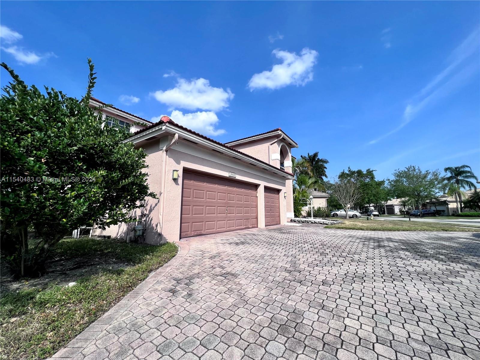 13835 11th St, Pembroke Pines, FL, 33028 United States, 4 Bedrooms Bedrooms, ,3 BathroomsBathrooms,Residential,For Sale,11th St,A11540483