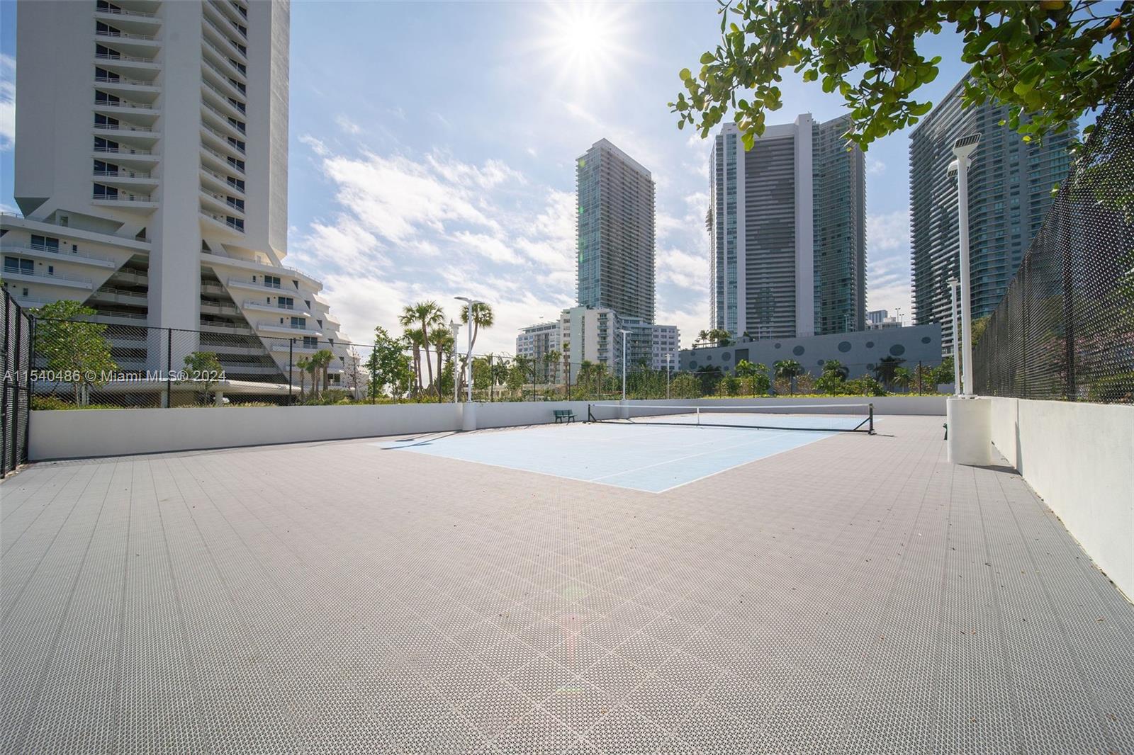 555 NE 34th St 0303, Miami, Florida 33137, 2 Bedrooms Bedrooms, ,2 BathroomsBathrooms,Residentiallease,For Rent,555 NE 34th St 0303,A11540486