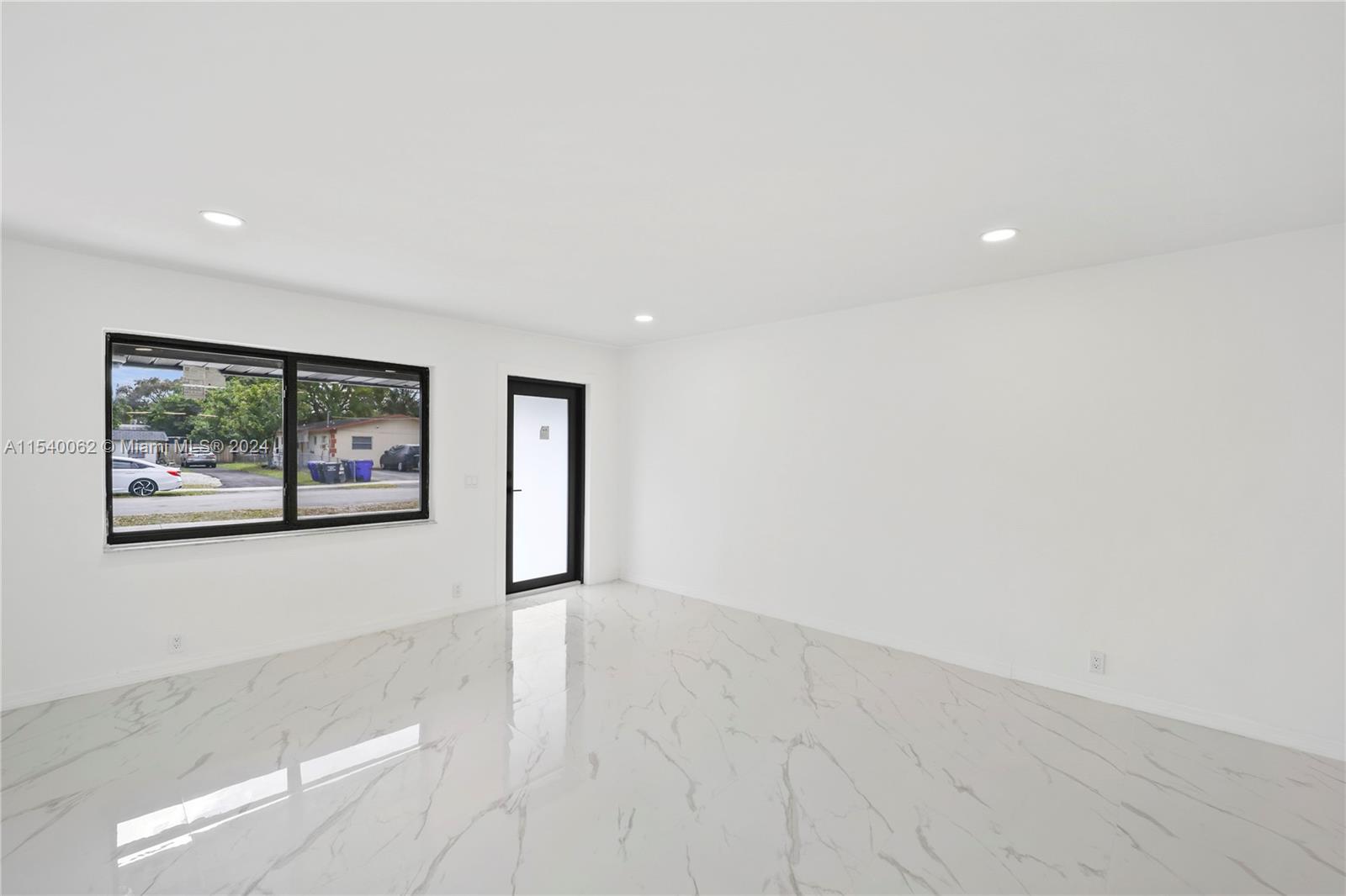 5635 Pierce St, Hollywood, Florida 33021, 3 Bedrooms Bedrooms, ,2 BathroomsBathrooms,Residential,For Sale,5635 Pierce St,A11540062