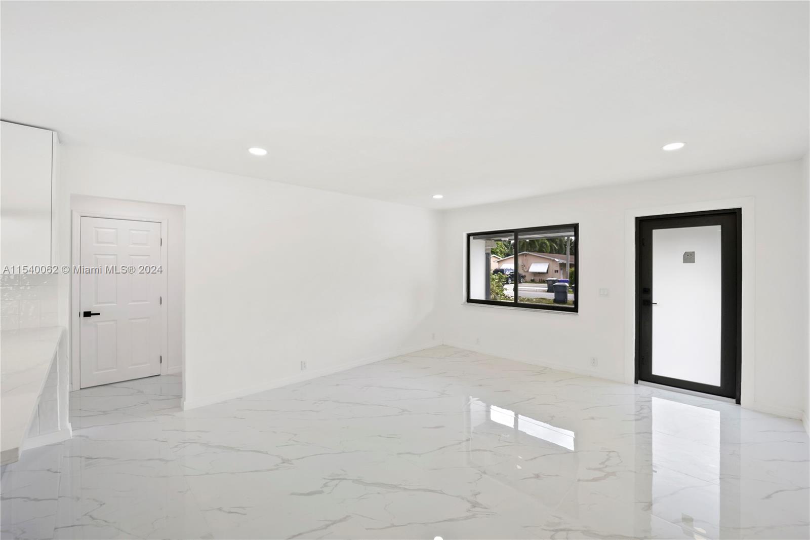 5635 Pierce St, Hollywood, Florida 33021, 3 Bedrooms Bedrooms, ,2 BathroomsBathrooms,Residential,For Sale,5635 Pierce St,A11540062