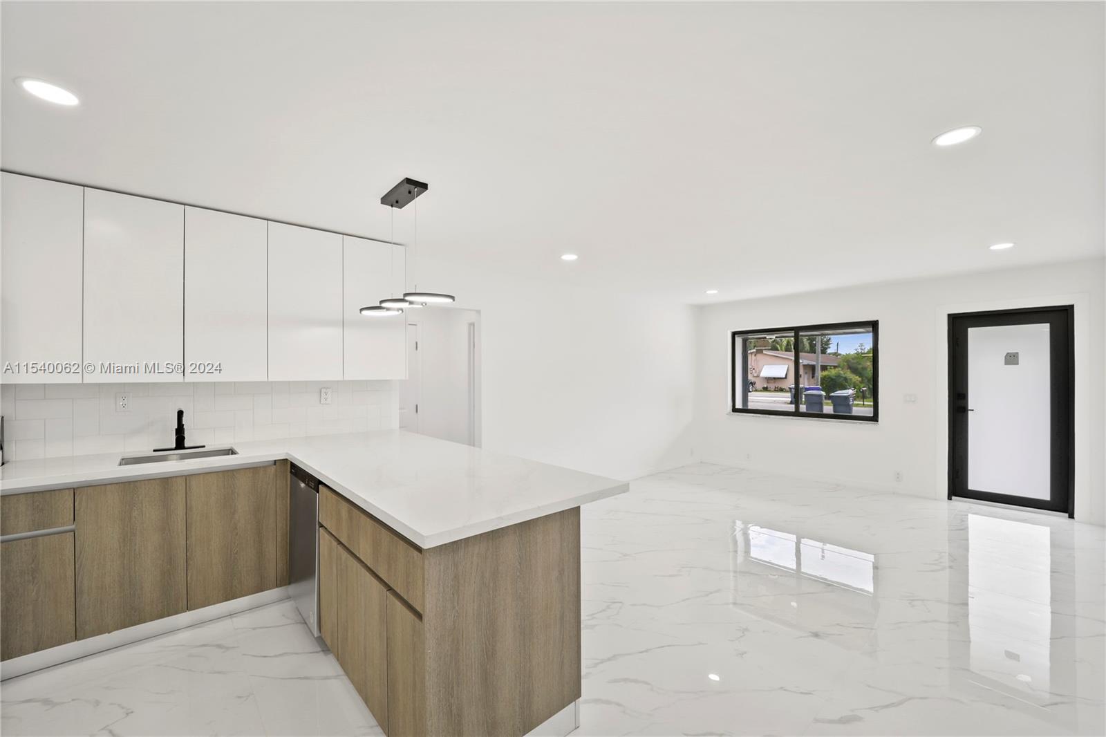 5635 Pierce St, Hollywood, Florida 33021, 3 Bedrooms Bedrooms, ,2 BathroomsBathrooms,Residential,For Sale,5635 Pierce St,A11540062