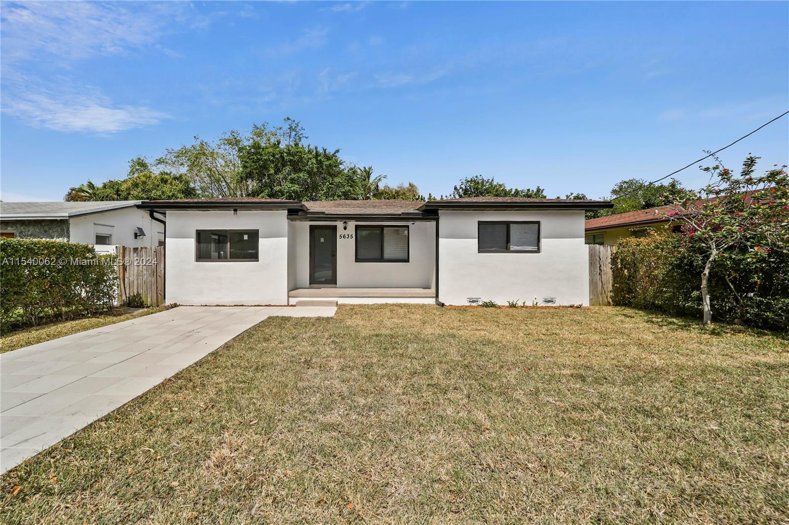 5635 Pierce St, Hollywood, Florida 33021, 3 Bedrooms Bedrooms, ,2 BathroomsBathrooms,Residential,For Sale,5635 Pierce St,A11540062