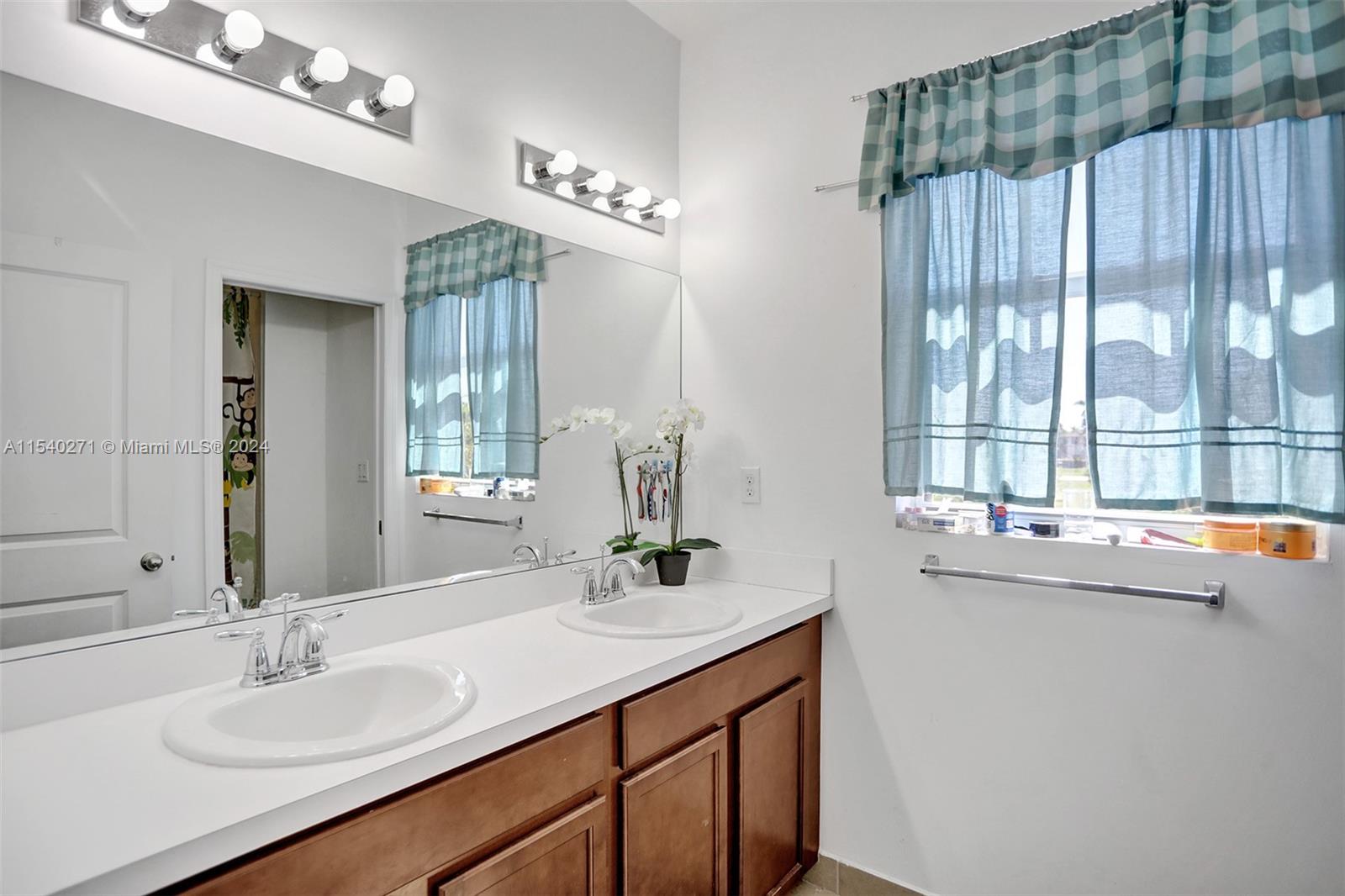 11609 SW 247th St 11609, Homestead, Florida 33032, 4 Bedrooms Bedrooms, ,3 BathroomsBathrooms,Residentiallease,For Rent,11609 SW 247th St 11609,A11540271