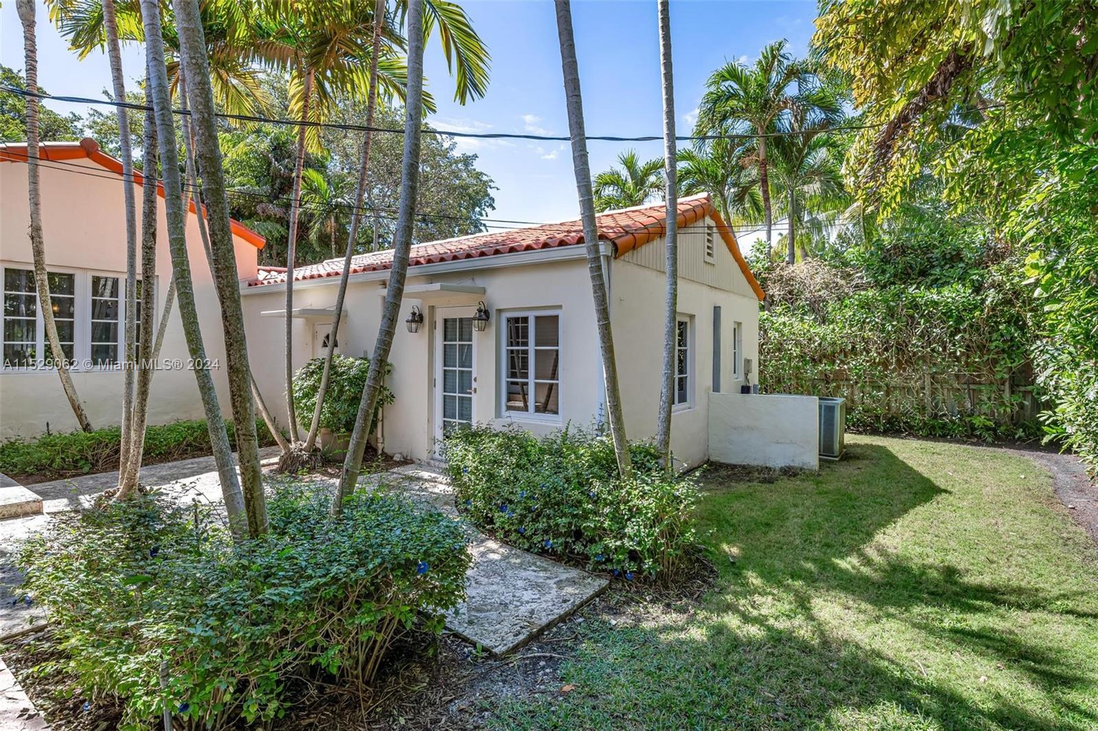 469 NE 55th St, Miami, Florida 33137, 5 Bedrooms Bedrooms, ,4 BathroomsBathrooms,Residentiallease,For Rent,469 NE 55th St,A11529062