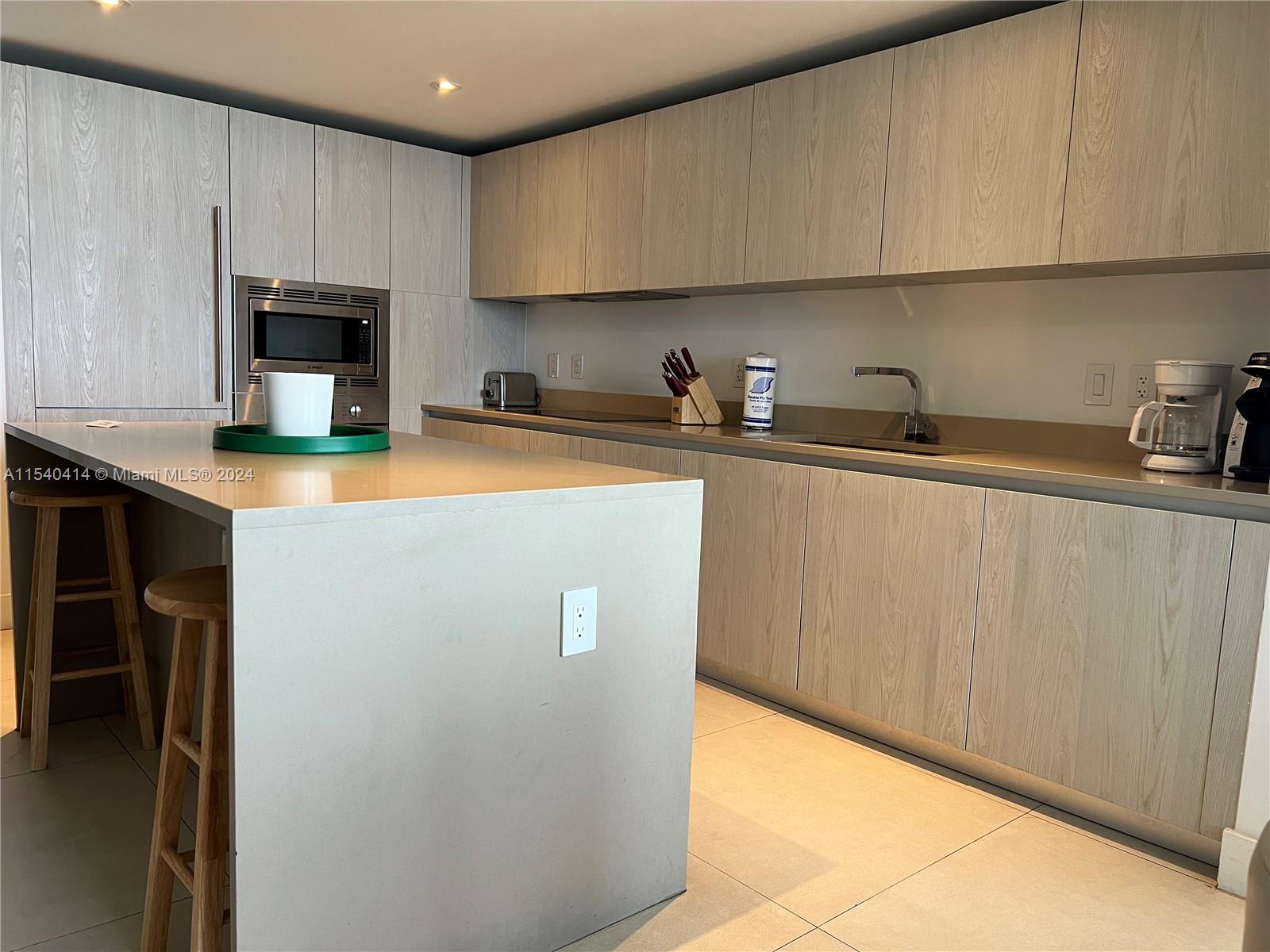 4111 S Ocean Dr 2112, Hollywood, Florida 33019, 1 Bedroom Bedrooms, ,1 BathroomBathrooms,Residential,For Sale,4111 S Ocean Dr 2112,A11540414