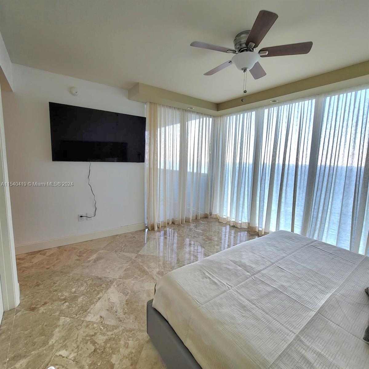 1830 S Ocean Dr 4701, Hallandale Beach, Florida 33009, 3 Bedrooms Bedrooms, ,3 BathroomsBathrooms,Residentiallease,For Rent,1830 S Ocean Dr 4701,A11540419