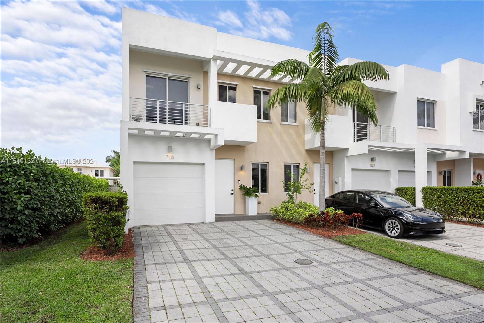 7116 103rd Path, Doral, FL, 33178 United States, 3 Bedrooms Bedrooms, ,3 BathroomsBathrooms,Residential,For Sale,103rd Path,A11540132