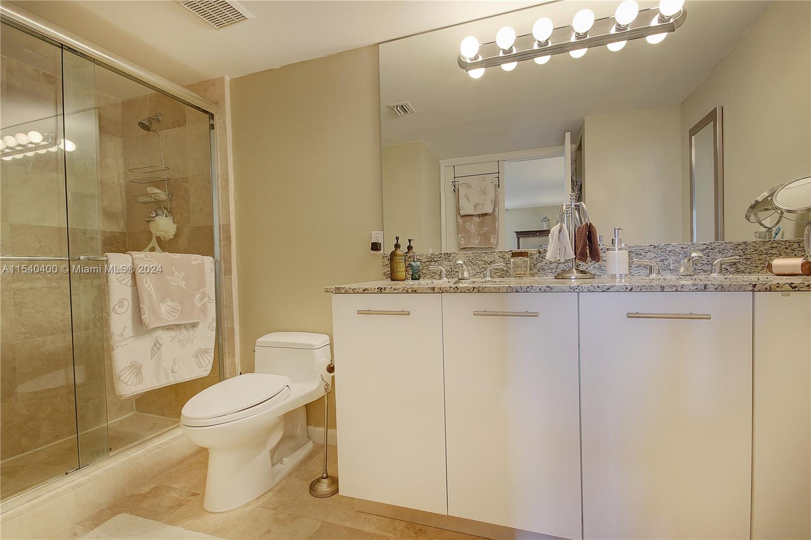 3300 NE 191st St 1011, Aventura, Florida 33180, 2 Bedrooms Bedrooms, ,2 BathroomsBathrooms,Residentiallease,For Rent,3300 NE 191st St 1011,A11540400