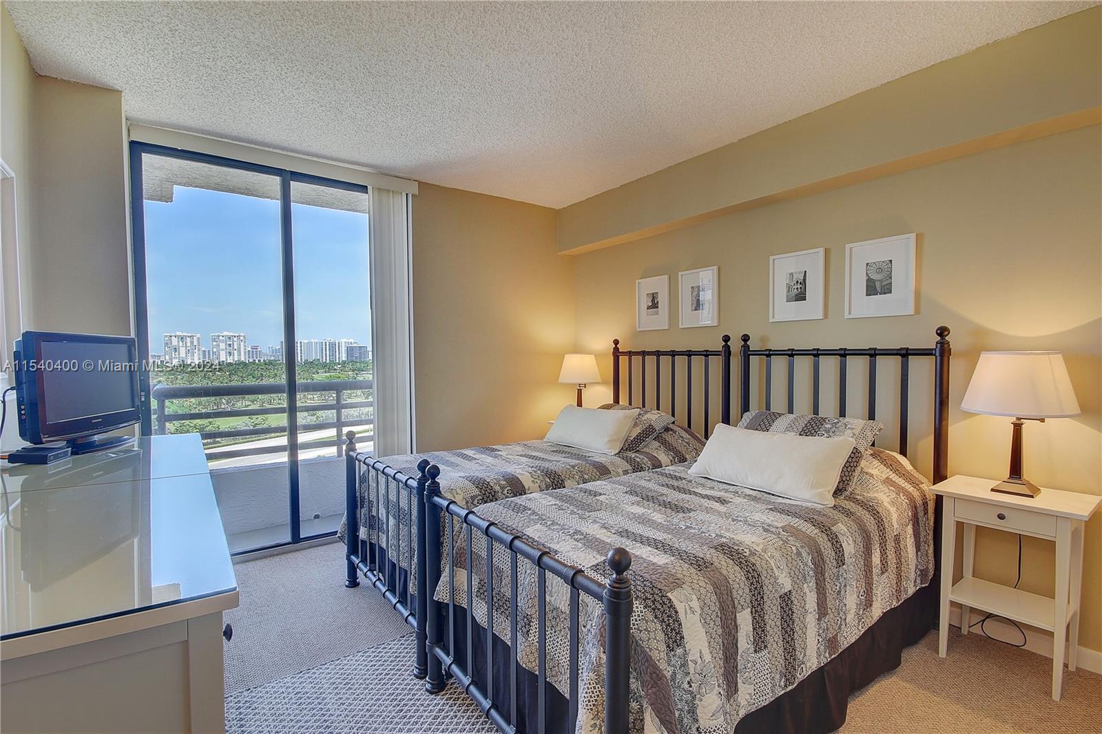 3300 NE 191st St 1011, Aventura, Florida 33180, 2 Bedrooms Bedrooms, ,2 BathroomsBathrooms,Residentiallease,For Rent,3300 NE 191st St 1011,A11540400