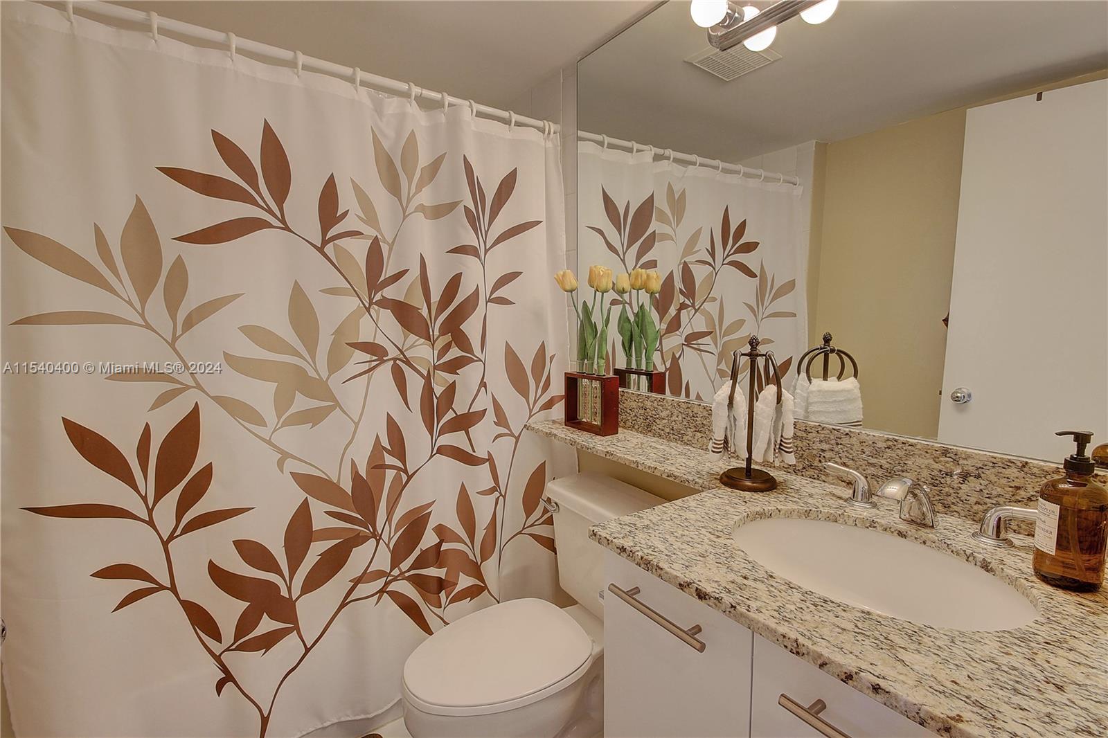 3300 NE 191st St 1011, Aventura, Florida 33180, 2 Bedrooms Bedrooms, ,2 BathroomsBathrooms,Residentiallease,For Rent,3300 NE 191st St 1011,A11540400