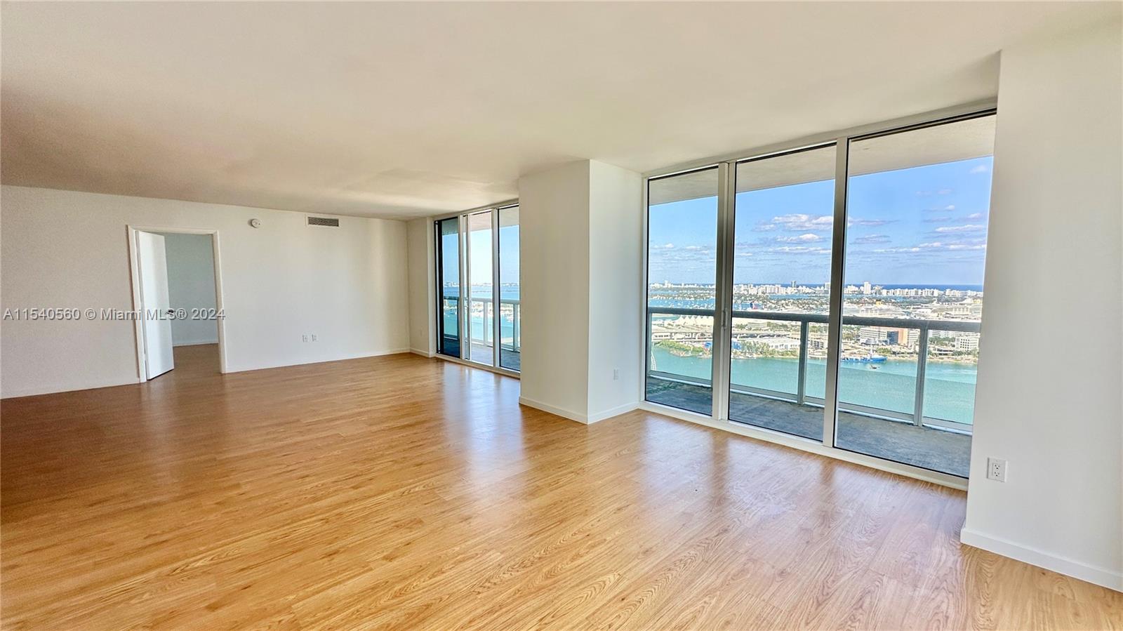 50 Biscayne Blvd 3910, Miami, Florida 33132, 3 Bedrooms Bedrooms, ,2 BathroomsBathrooms,Residential,For Sale,50 Biscayne Blvd 3910,A11540560