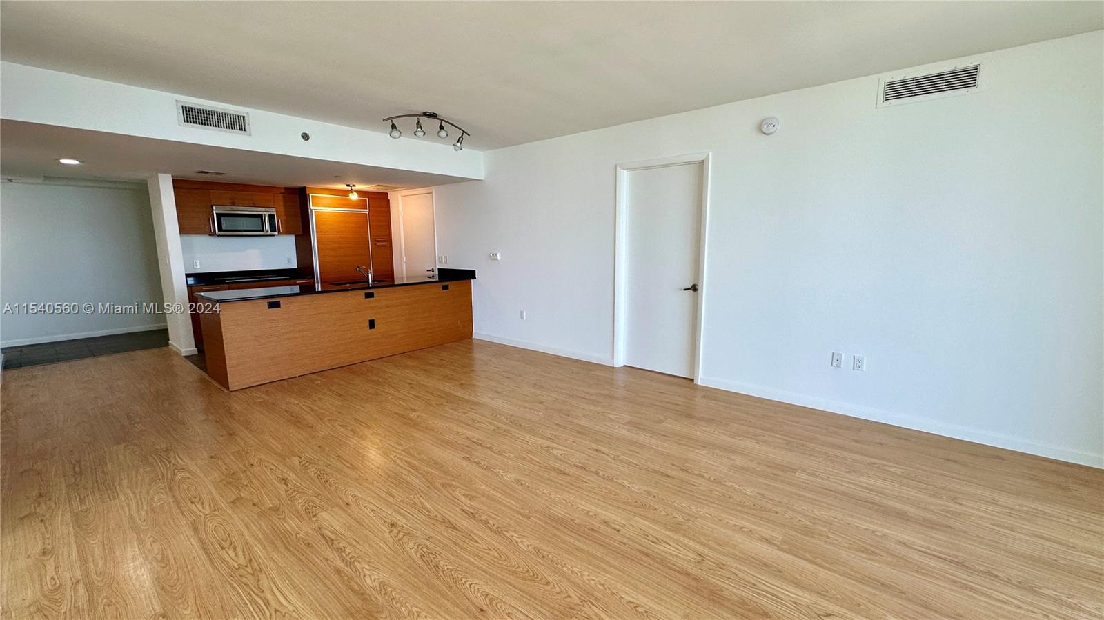 50 Biscayne Blvd 3910, Miami, Florida 33132, 3 Bedrooms Bedrooms, ,2 BathroomsBathrooms,Residential,For Sale,50 Biscayne Blvd 3910,A11540560