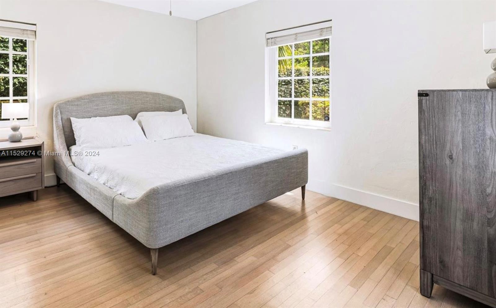 9500 N Miami Ave, Miami Shores, Florida 33150, 3 Bedrooms Bedrooms, 6 Rooms Rooms,2 BathroomsBathrooms,Residential,For Sale,9500 N Miami Ave,A11529274