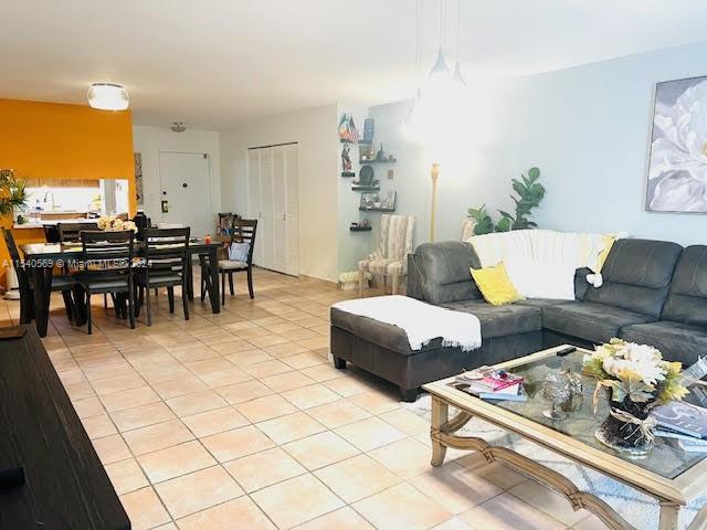 2500 Parkview Dr 310, Hallandale Beach, Florida 33009, 2 Bedrooms Bedrooms, ,2 BathroomsBathrooms,Residential,For Sale,2500 Parkview Dr 310,A11540569