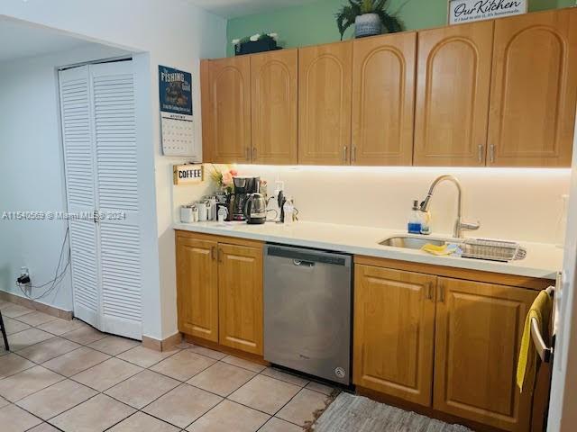 2500 Parkview Dr 310, Hallandale Beach, Florida 33009, 2 Bedrooms Bedrooms, ,2 BathroomsBathrooms,Residential,For Sale,2500 Parkview Dr 310,A11540569