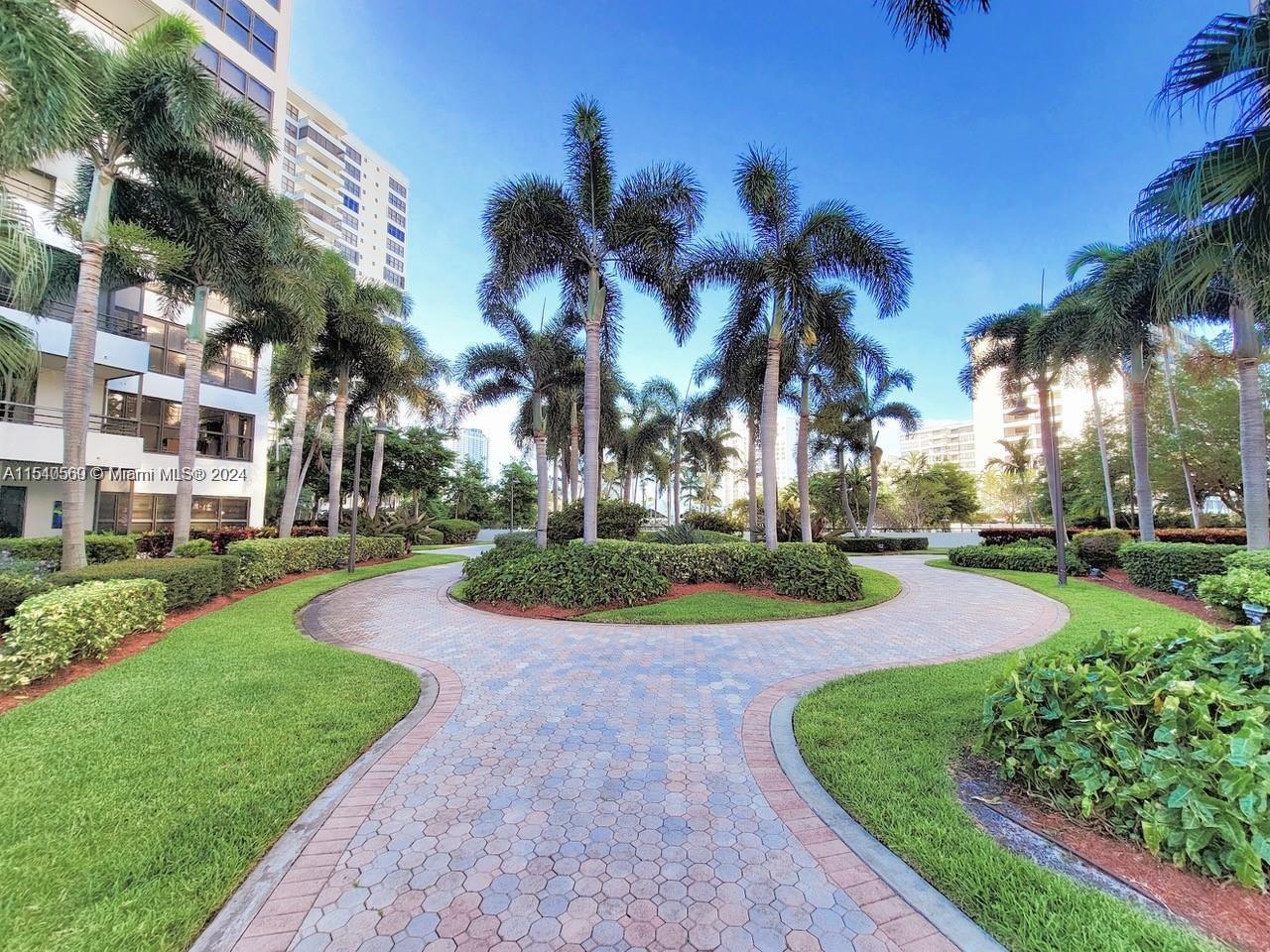 2500 Parkview Dr 310, Hallandale Beach, Florida 33009, 2 Bedrooms Bedrooms, ,2 BathroomsBathrooms,Residential,For Sale,2500 Parkview Dr 310,A11540569