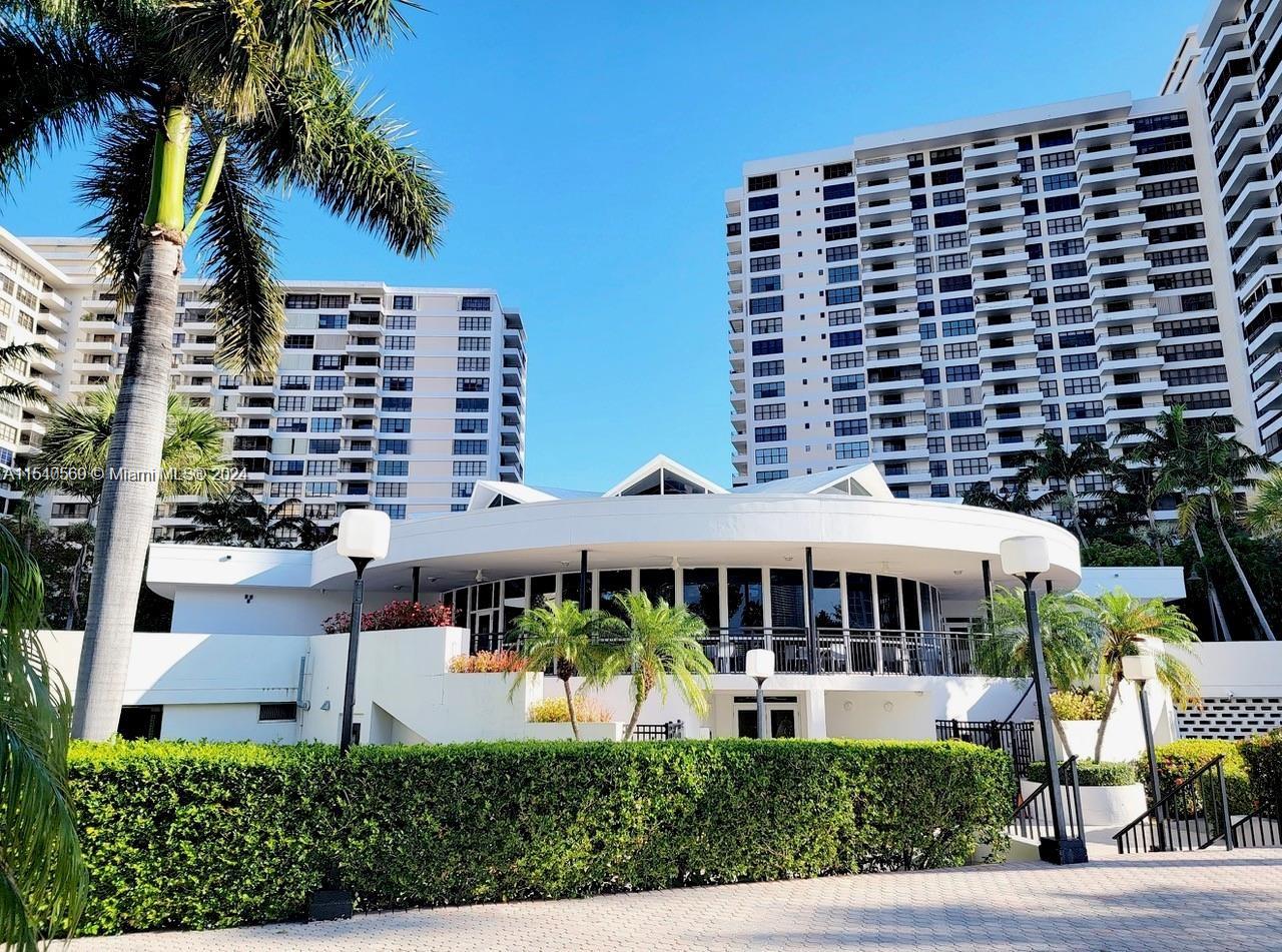2500 Parkview Dr 310, Hallandale Beach, Florida 33009, 2 Bedrooms Bedrooms, ,2 BathroomsBathrooms,Residential,For Sale,2500 Parkview Dr 310,A11540569