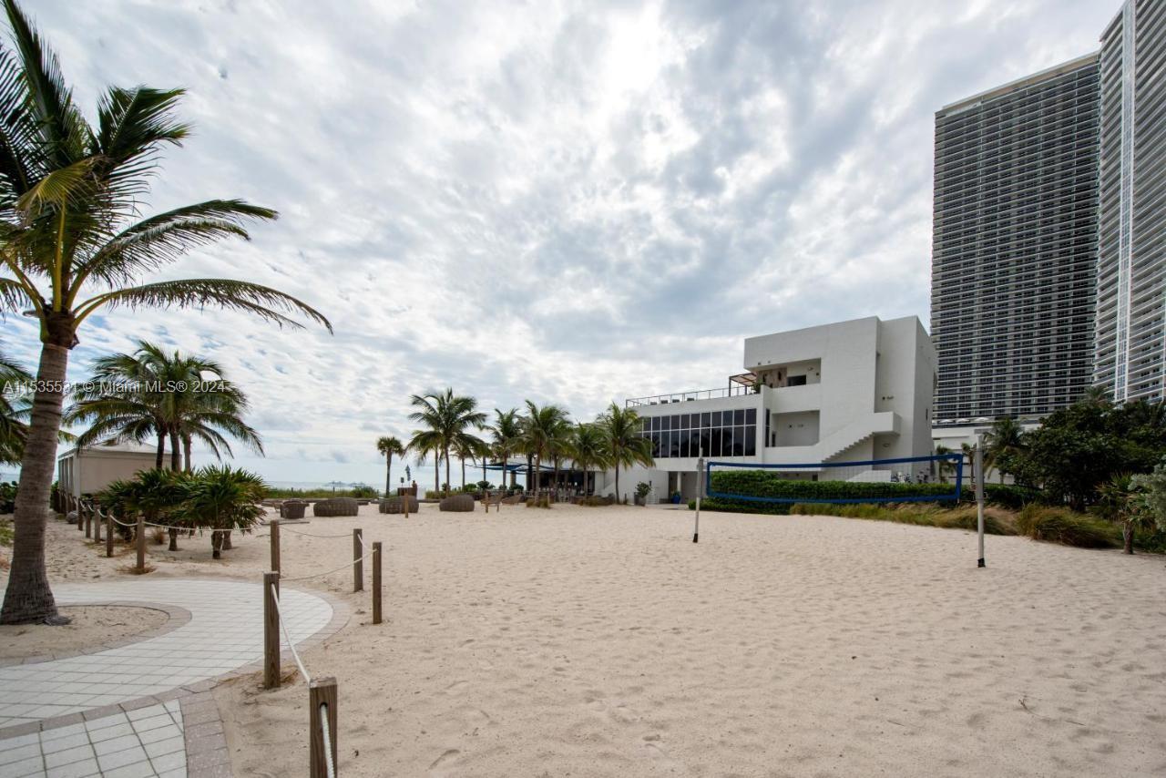 4001 S Ocean Dr 9N, Hollywood, Florida 33019, 2 Bedrooms Bedrooms, ,2 BathroomsBathrooms,Residential,For Sale,4001 S Ocean Dr 9N,A11535531