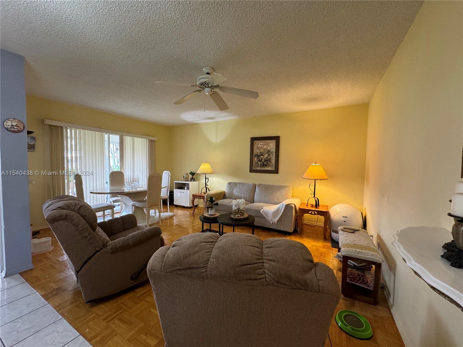 5300 Washington St M107, Hollywood, Florida 33021, 1 Bedroom Bedrooms, ,1 BathroomBathrooms,Residential,For Sale,5300 Washington St M107,A11540438