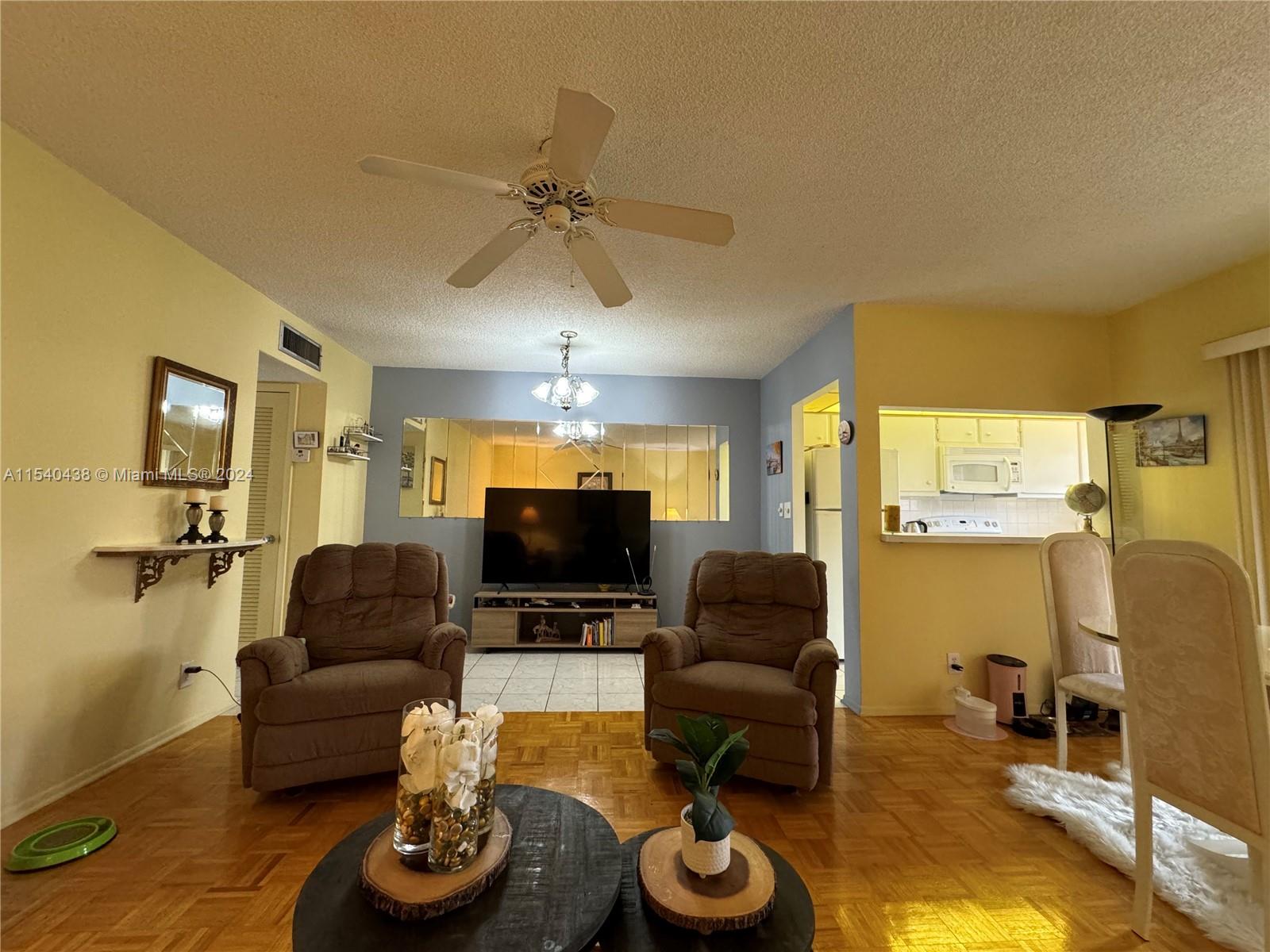 5300 Washington St M107, Hollywood, Florida 33021, 1 Bedroom Bedrooms, ,1 BathroomBathrooms,Residential,For Sale,5300 Washington St M107,A11540438