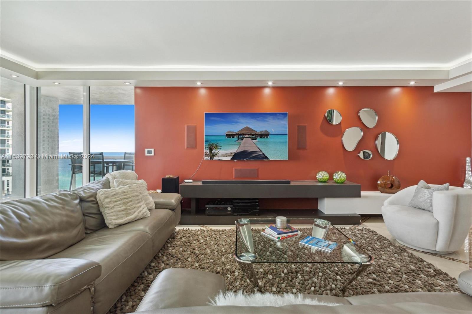 1800 S Ocean Dr 1810, Hallandale Beach, Florida 33009, 2 Bedrooms Bedrooms, ,2 BathroomsBathrooms,Residential,For Sale,1800 S Ocean Dr 1810,A11539793