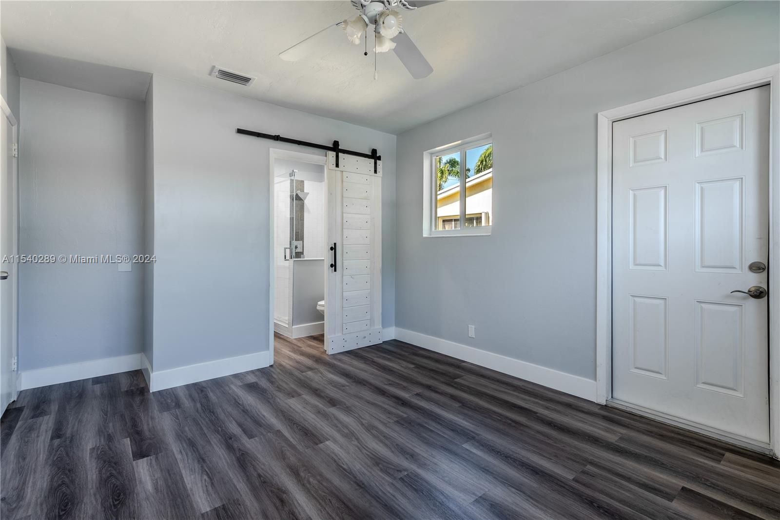 326 SE 3rd Ter, Dania Beach, Florida 33004, 3 Bedrooms Bedrooms, ,2 BathroomsBathrooms,Residentiallease,For Rent,326 SE 3rd Ter,A11540289