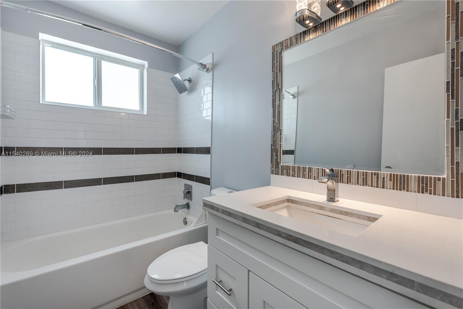 326 SE 3rd Ter, Dania Beach, Florida 33004, 3 Bedrooms Bedrooms, ,2 BathroomsBathrooms,Residentiallease,For Rent,326 SE 3rd Ter,A11540289