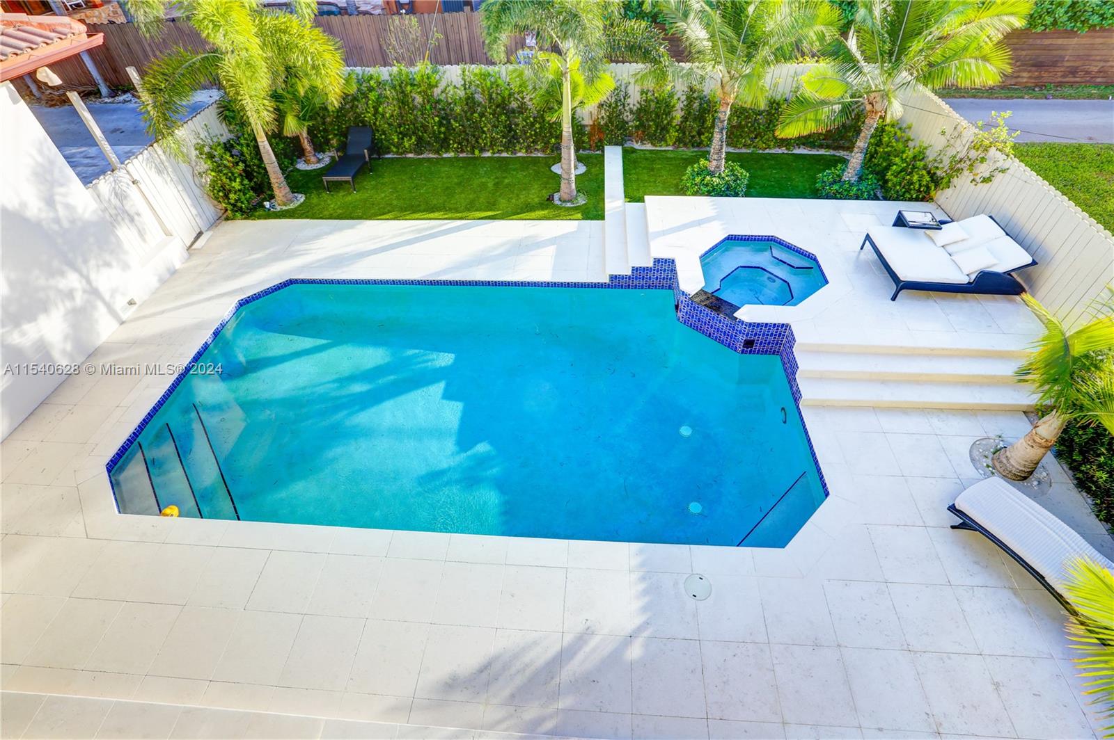 720 Polk St, Hollywood, Florida 33019, 5 Bedrooms Bedrooms, ,4 BathroomsBathrooms,Residentiallease,For Rent,720 Polk St,A11540628