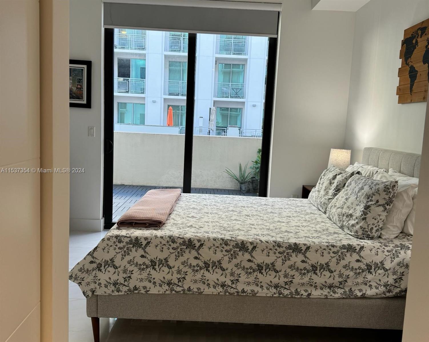 301 Altara Ave 403, Coral Gables, Florida 33146, 1 Bedroom Bedrooms, ,1 BathroomBathrooms,Residential,For Sale,301 Altara Ave 403,A11537354