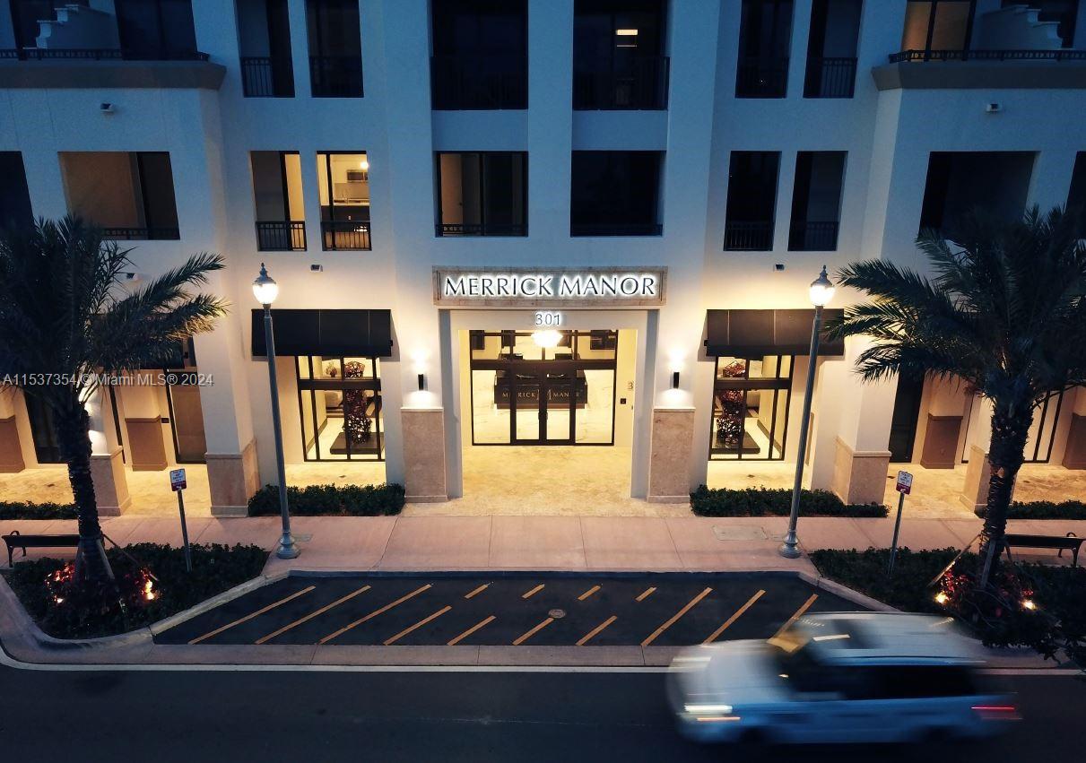 301 Altara Ave 403, Coral Gables, Florida 33146, 1 Bedroom Bedrooms, ,1 BathroomBathrooms,Residential,For Sale,301 Altara Ave 403,A11537354