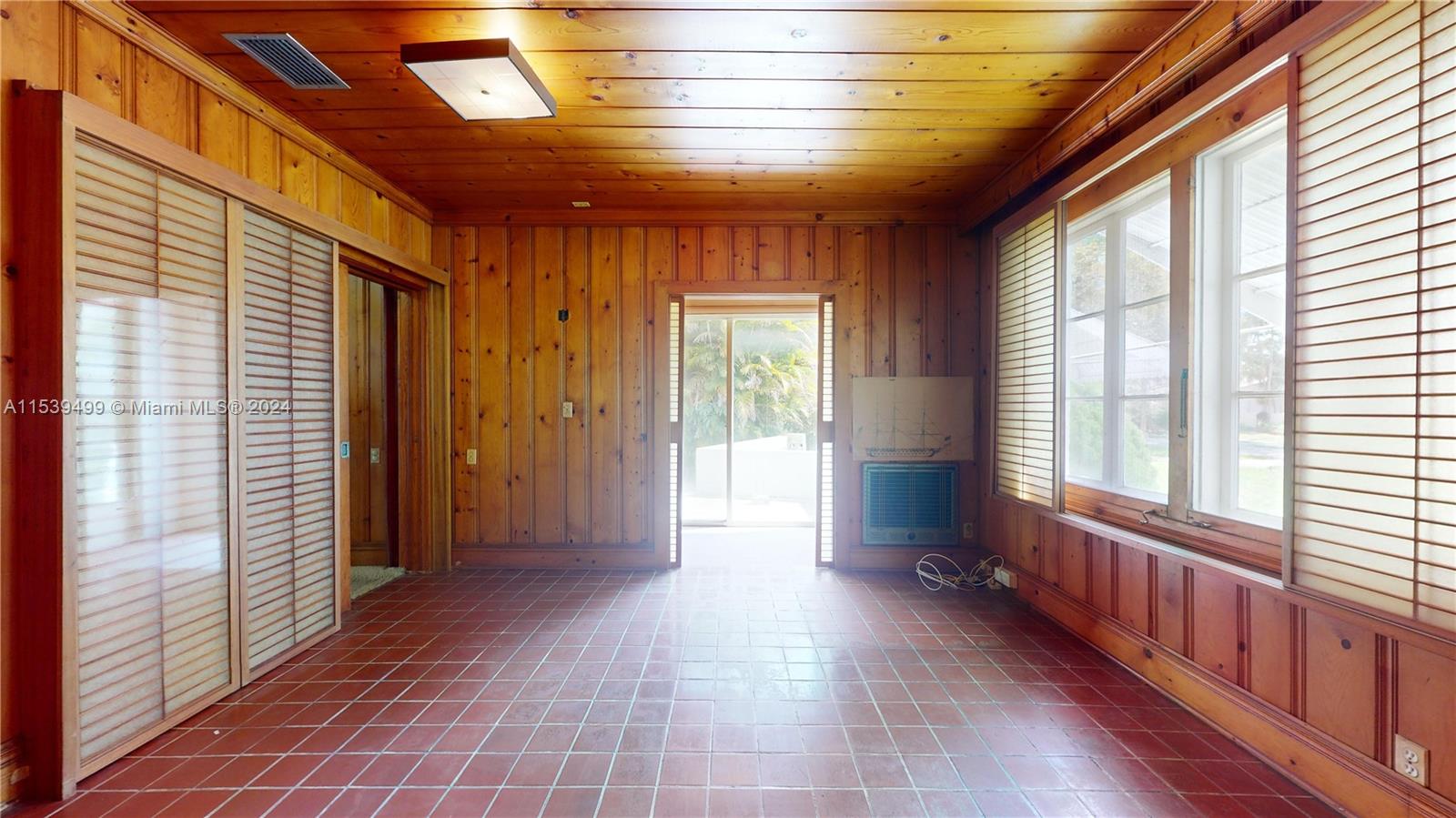 1037 Castile Ave, Coral Gables, Florida 33134, 5 Bedrooms Bedrooms, ,3 BathroomsBathrooms,Residential,For Sale,1037 Castile Ave,A11539499