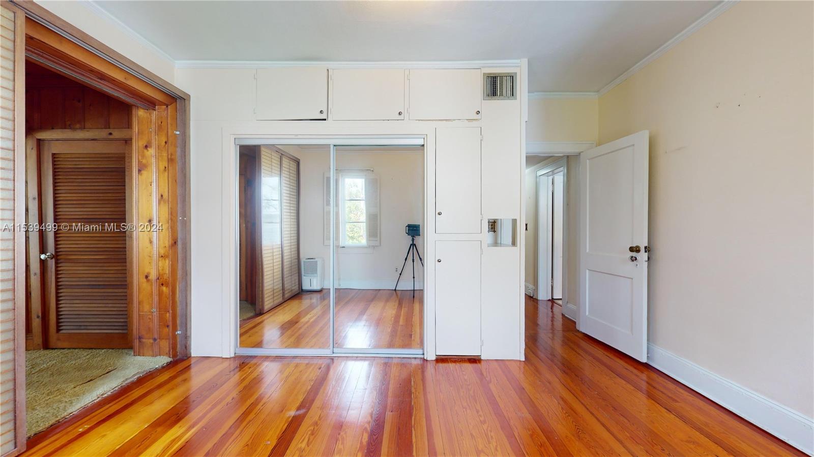 1037 Castile Ave, Coral Gables, Florida 33134, 5 Bedrooms Bedrooms, ,3 BathroomsBathrooms,Residential,For Sale,1037 Castile Ave,A11539499