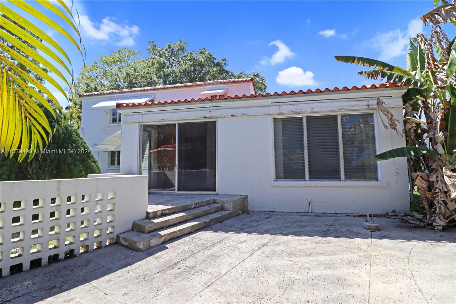 1037 Castile Ave, Coral Gables, Florida 33134, 5 Bedrooms Bedrooms, ,3 BathroomsBathrooms,Residential,For Sale,1037 Castile Ave,A11539499