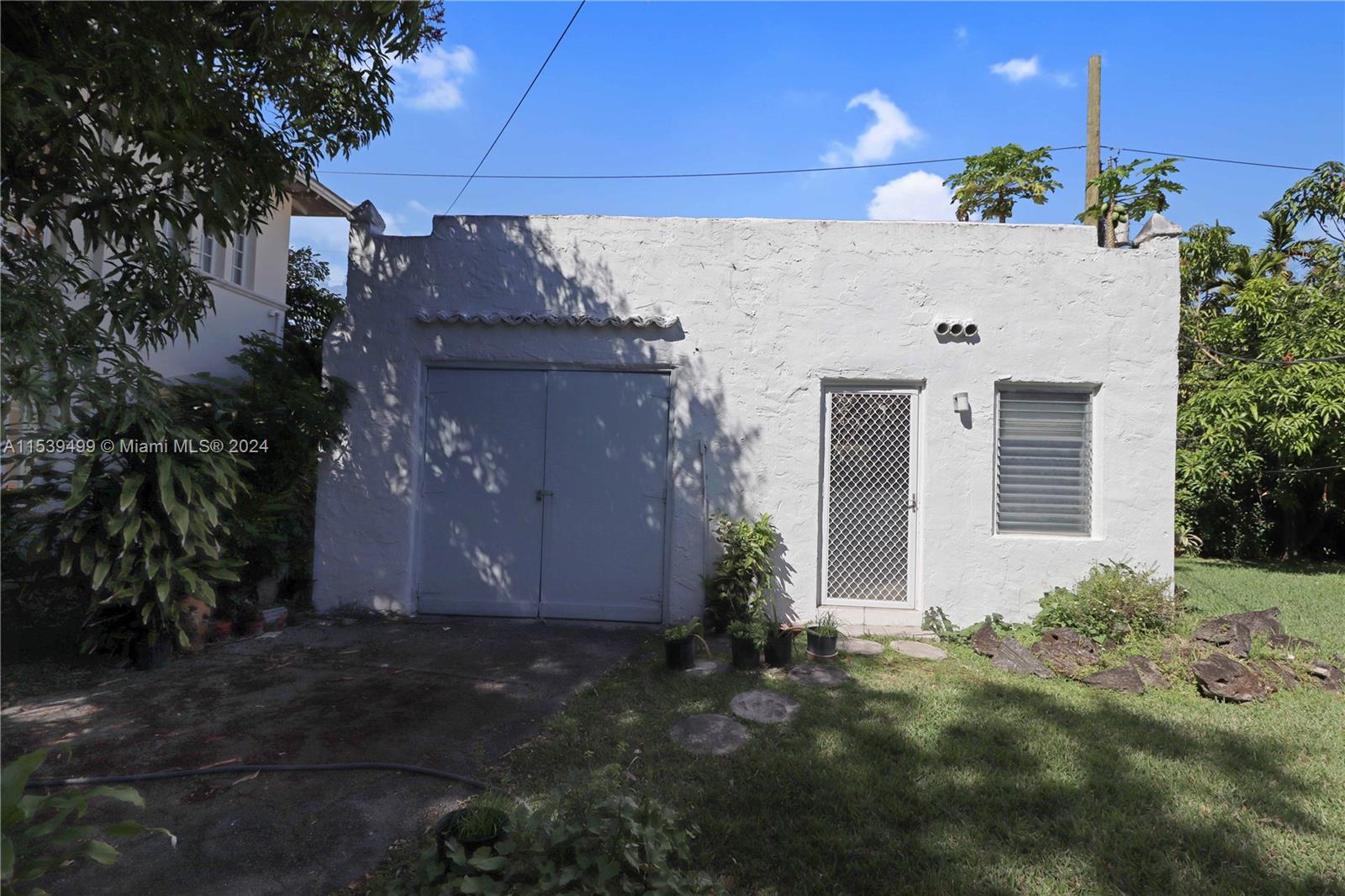 1037 Castile Ave, Coral Gables, Florida 33134, 5 Bedrooms Bedrooms, ,3 BathroomsBathrooms,Residential,For Sale,1037 Castile Ave,A11539499