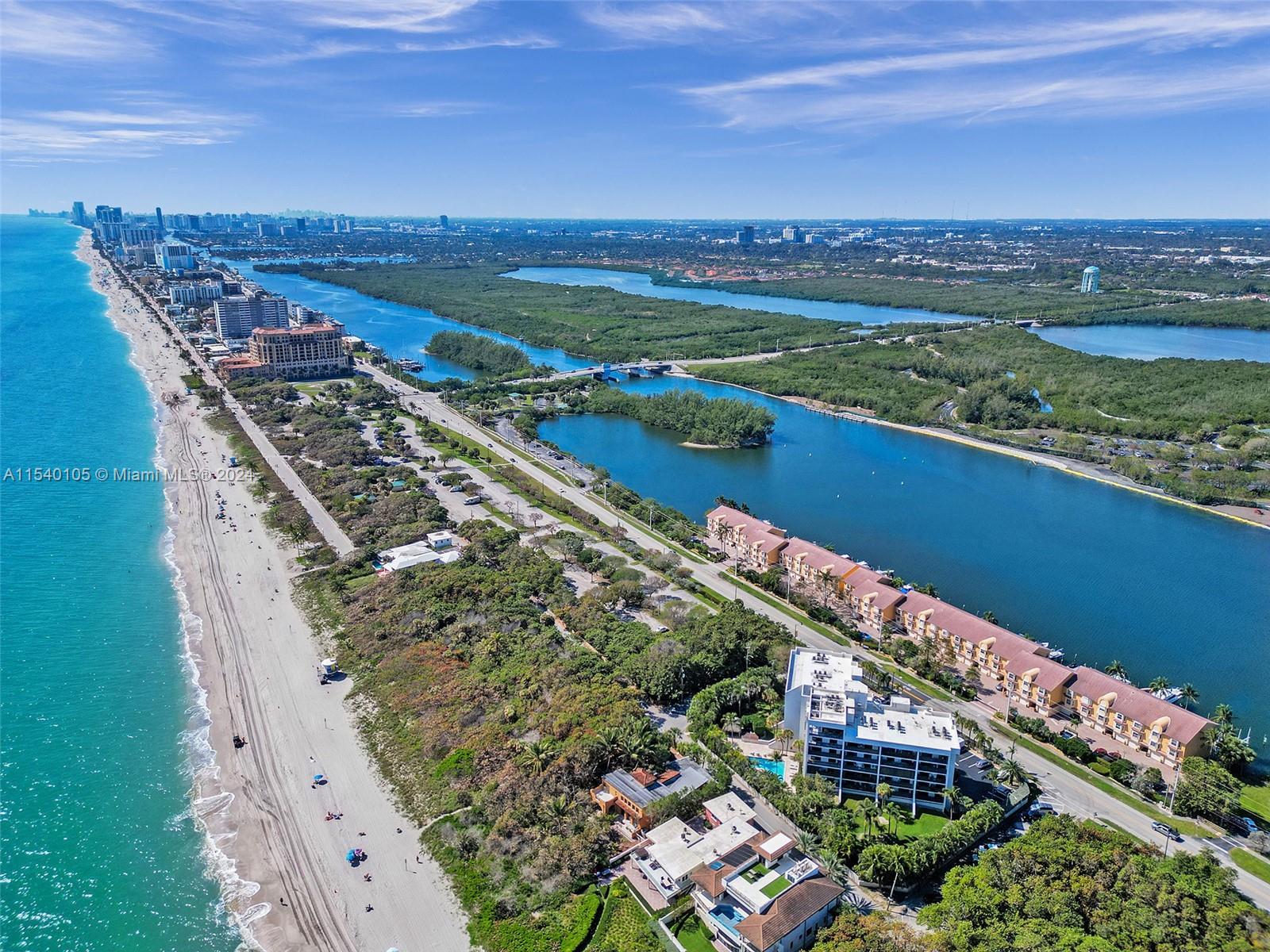 4212 N Ocean Dr, Hollywood, Florida 33019, 3 Bedrooms Bedrooms, ,3 BathroomsBathrooms,Residential,For Sale,4212 N Ocean Dr,A11540105