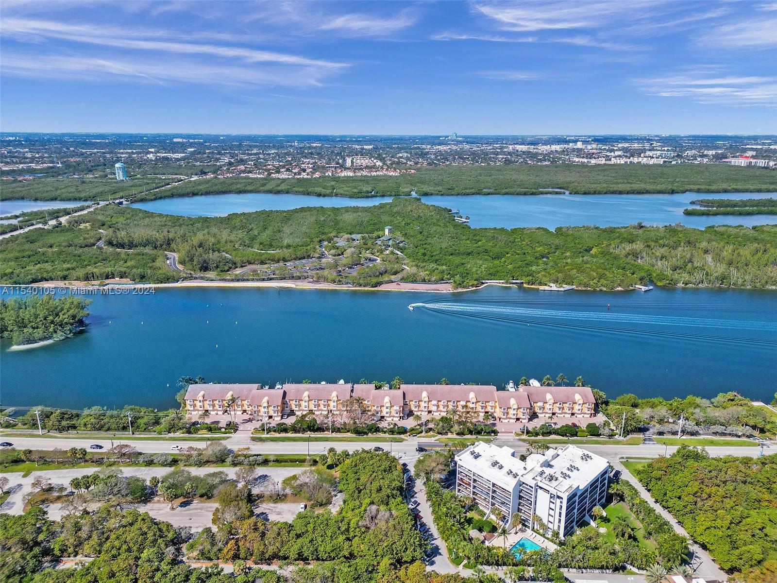 4212 N Ocean Dr, Hollywood, Florida 33019, 3 Bedrooms Bedrooms, ,3 BathroomsBathrooms,Residential,For Sale,4212 N Ocean Dr,A11540105