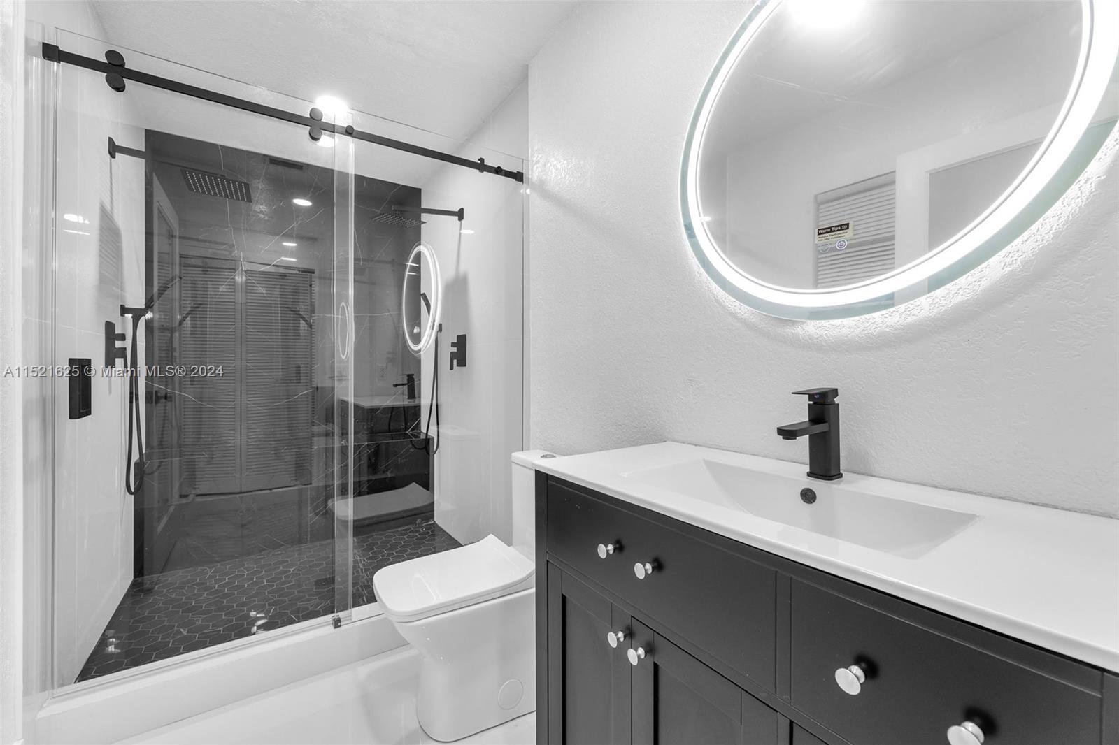 1541 NW 1st Ct, Miami, Florida 33136, 3 Bedrooms Bedrooms, ,2 BathroomsBathrooms,Residential,For Sale,1541 NW 1st Ct,A11521625