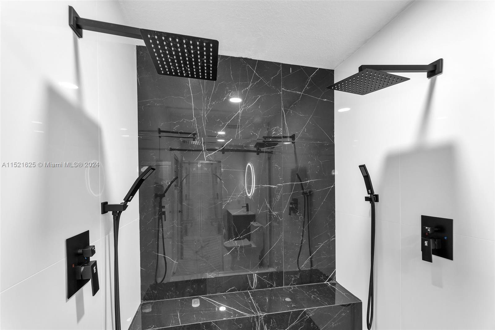 1541 NW 1st Ct, Miami, Florida 33136, 3 Bedrooms Bedrooms, ,2 BathroomsBathrooms,Residential,For Sale,1541 NW 1st Ct,A11521625