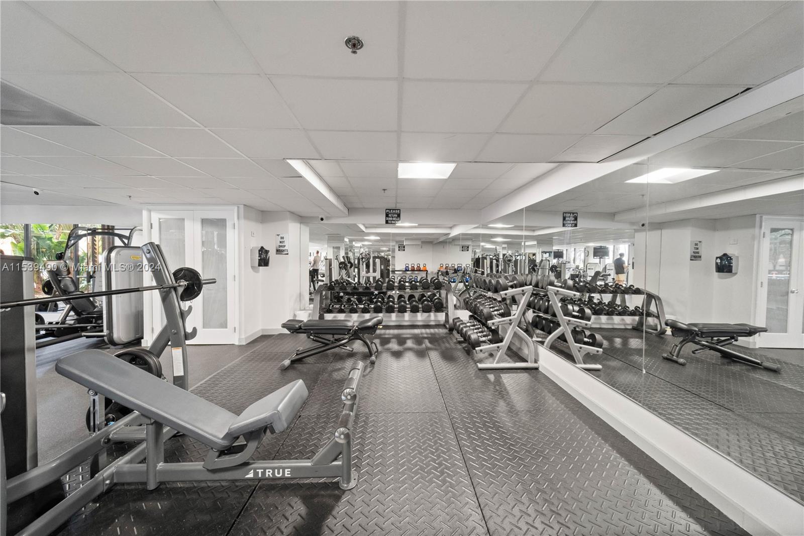 540 Brickell Key Dr 1406, Miami, Florida 33131, 2 Bedrooms Bedrooms, ,2 BathroomsBathrooms,Residential,For Sale,540 Brickell Key Dr 1406,A11539490