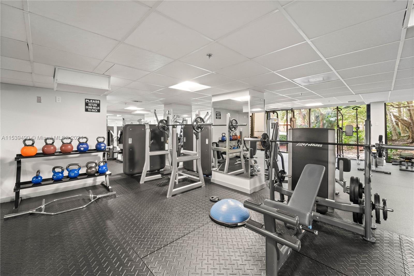 540 Brickell Key Dr 1406, Miami, Florida 33131, 2 Bedrooms Bedrooms, ,2 BathroomsBathrooms,Residential,For Sale,540 Brickell Key Dr 1406,A11539490