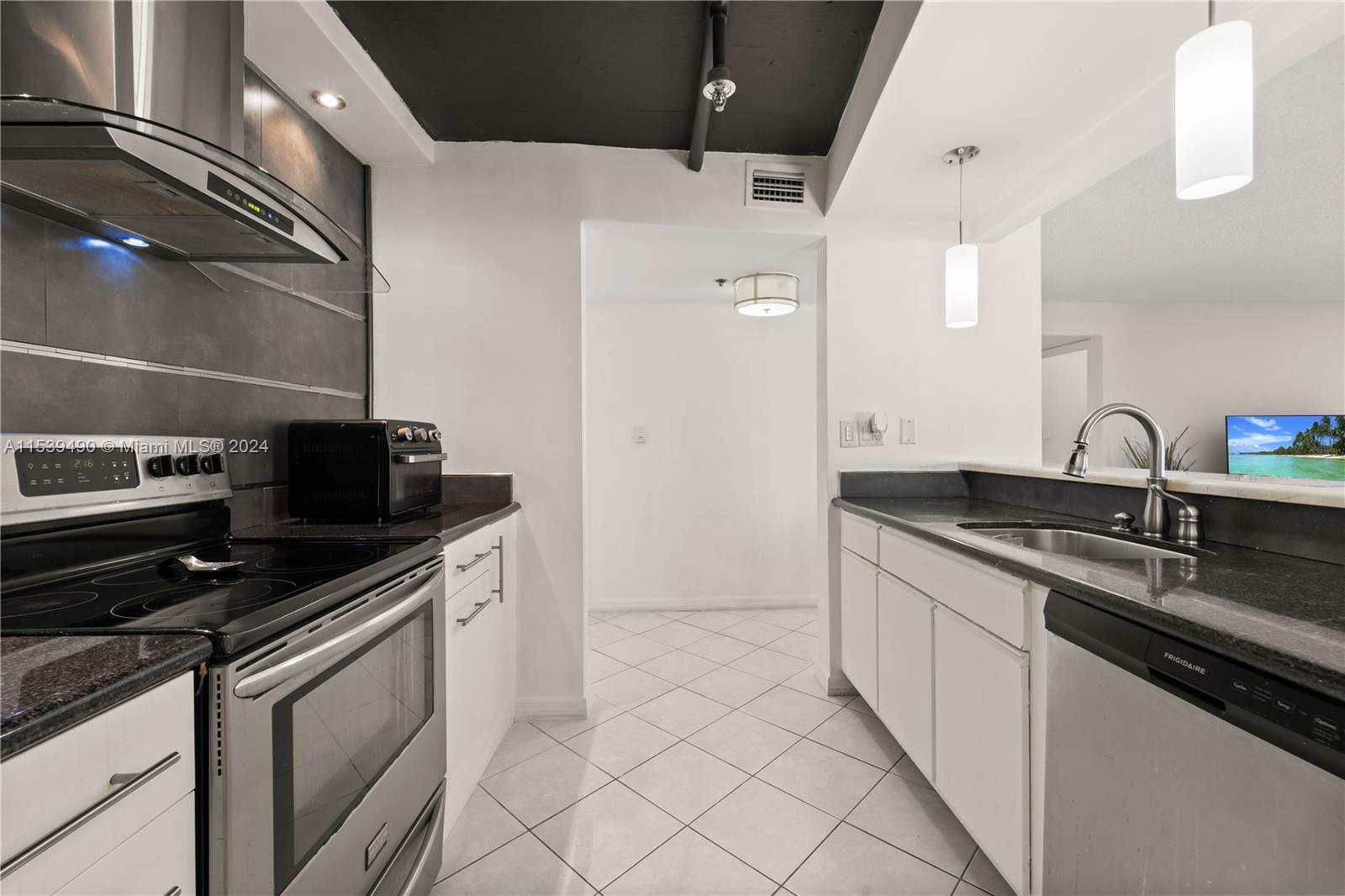 540 Brickell Key Dr 1406, Miami, Florida 33131, 2 Bedrooms Bedrooms, ,2 BathroomsBathrooms,Residential,For Sale,540 Brickell Key Dr 1406,A11539490