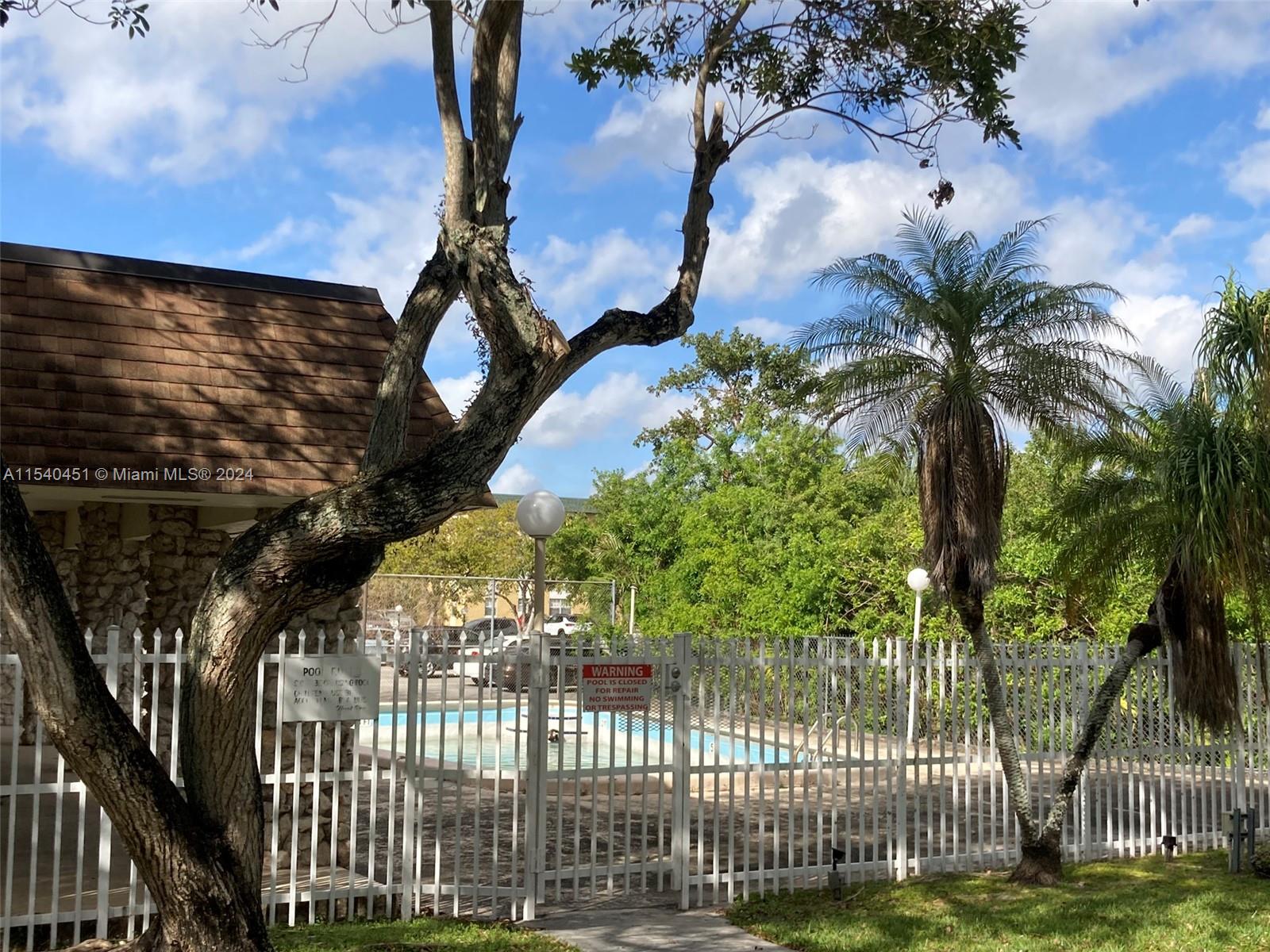 7831 Miller Dr B110, Miami, Florida 33155, 1 Bedroom Bedrooms, ,1 BathroomBathrooms,Residential,For Sale,7831 Miller Dr B110,A11540451