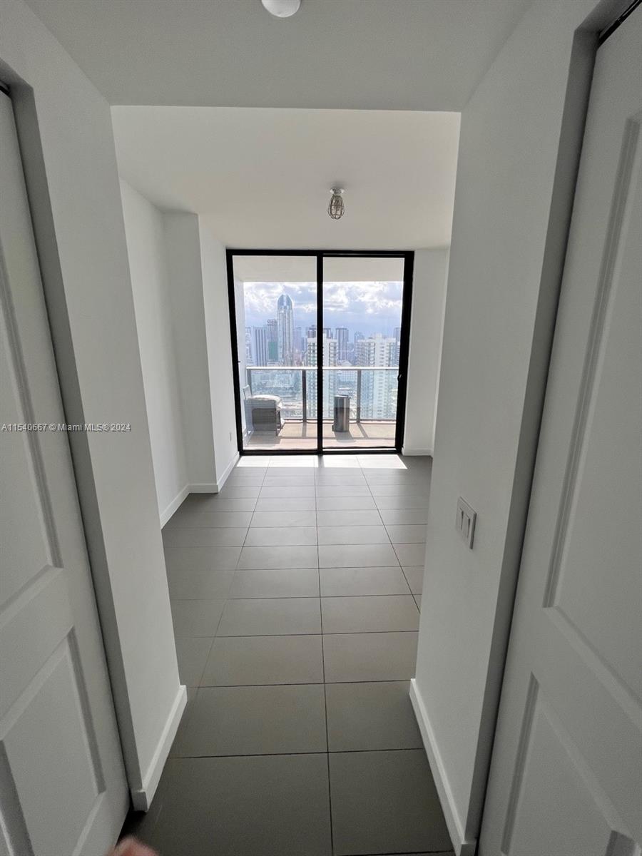 1600 NE 1st Ave 3407, Miami, Florida 33132, 2 Bedrooms Bedrooms, ,2 BathroomsBathrooms,Residentiallease,For Rent,1600 NE 1st Ave 3407,A11540667