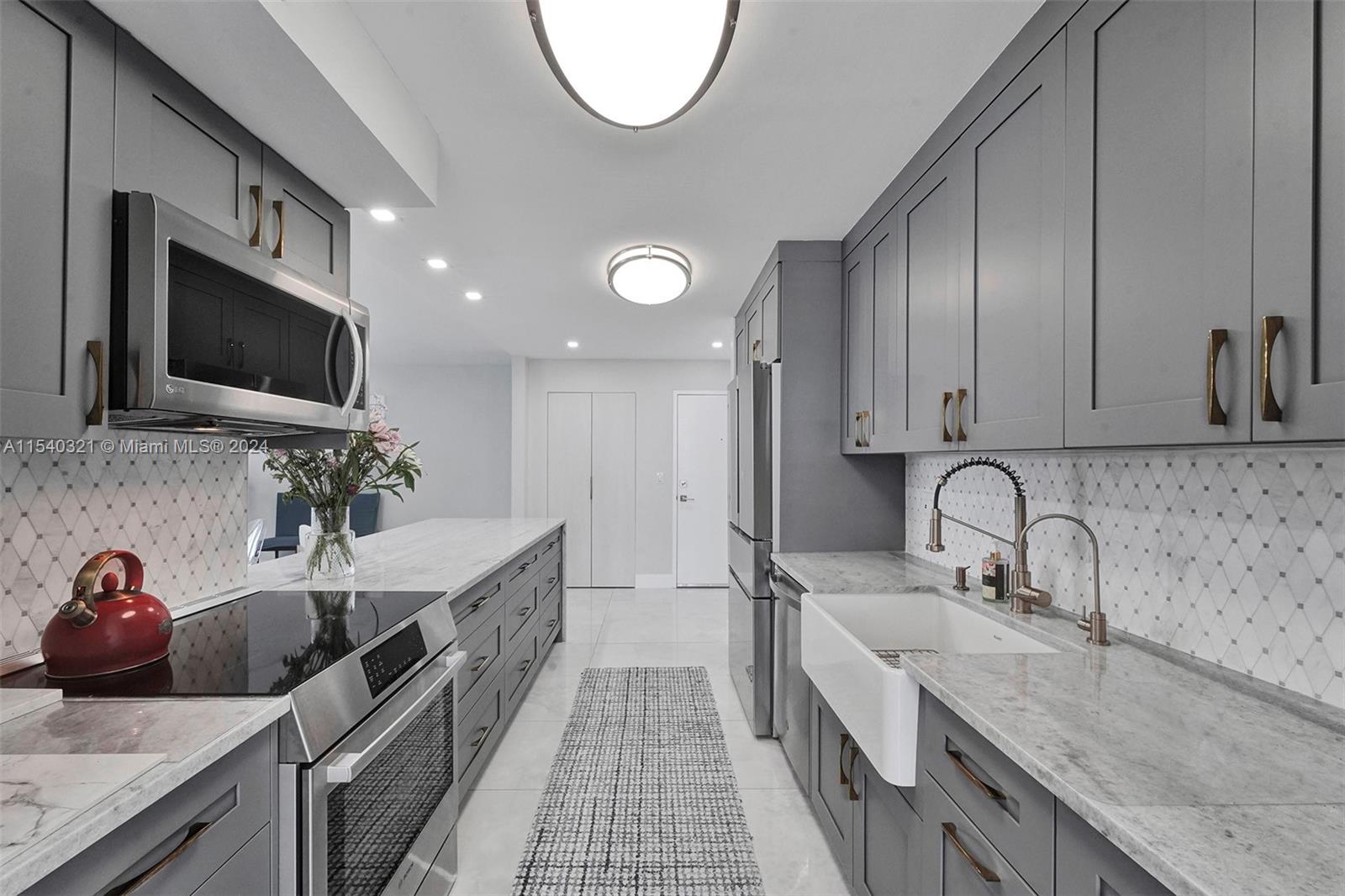 2301 S Ocean Dr 803, Hollywood, Florida 33019, 2 Bedrooms Bedrooms, ,2 BathroomsBathrooms,Residentiallease,For Rent,2301 S Ocean Dr 803,A11540321