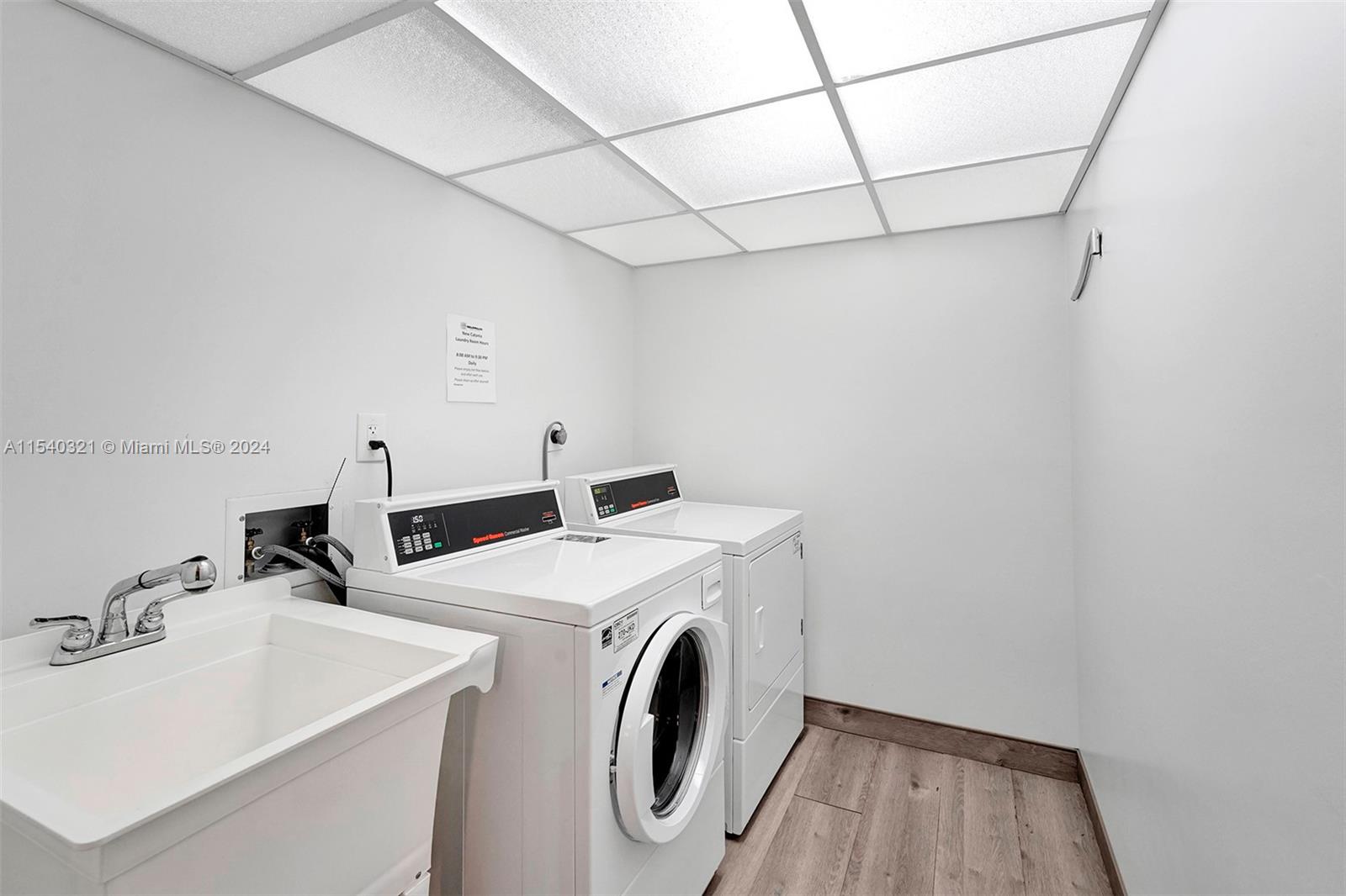 2301 S Ocean Dr 803, Hollywood, Florida 33019, 2 Bedrooms Bedrooms, ,2 BathroomsBathrooms,Residentiallease,For Rent,2301 S Ocean Dr 803,A11540321