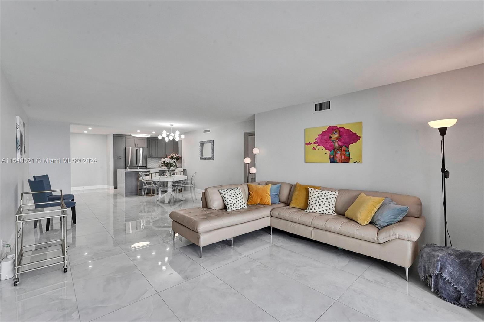 2301 S Ocean Dr 803, Hollywood, Florida 33019, 2 Bedrooms Bedrooms, ,2 BathroomsBathrooms,Residentiallease,For Rent,2301 S Ocean Dr 803,A11540321
