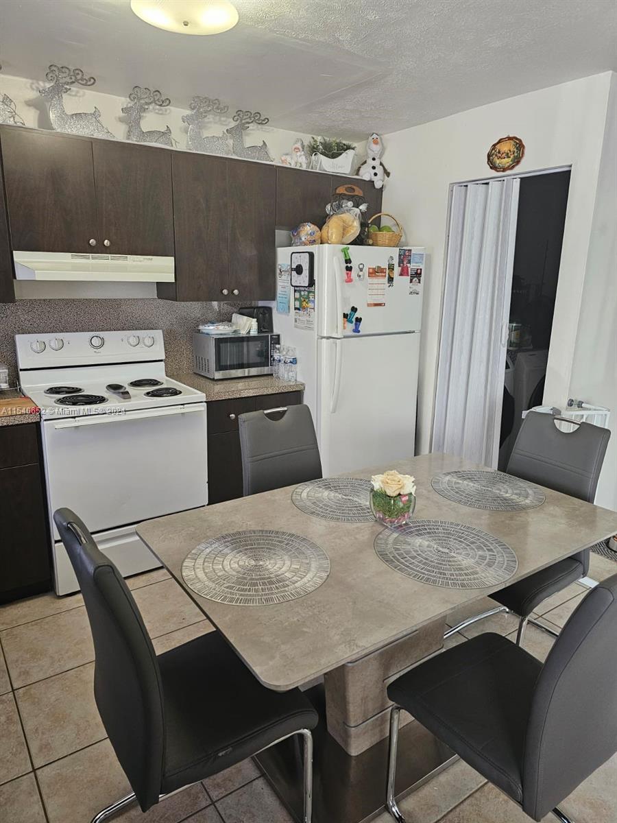 28031 SW 143rd Ct, Homestead, Florida 33033, 2 Bedrooms Bedrooms, ,1 BathroomBathrooms,Residential,For Sale,28031 SW 143rd Ct,A11540652