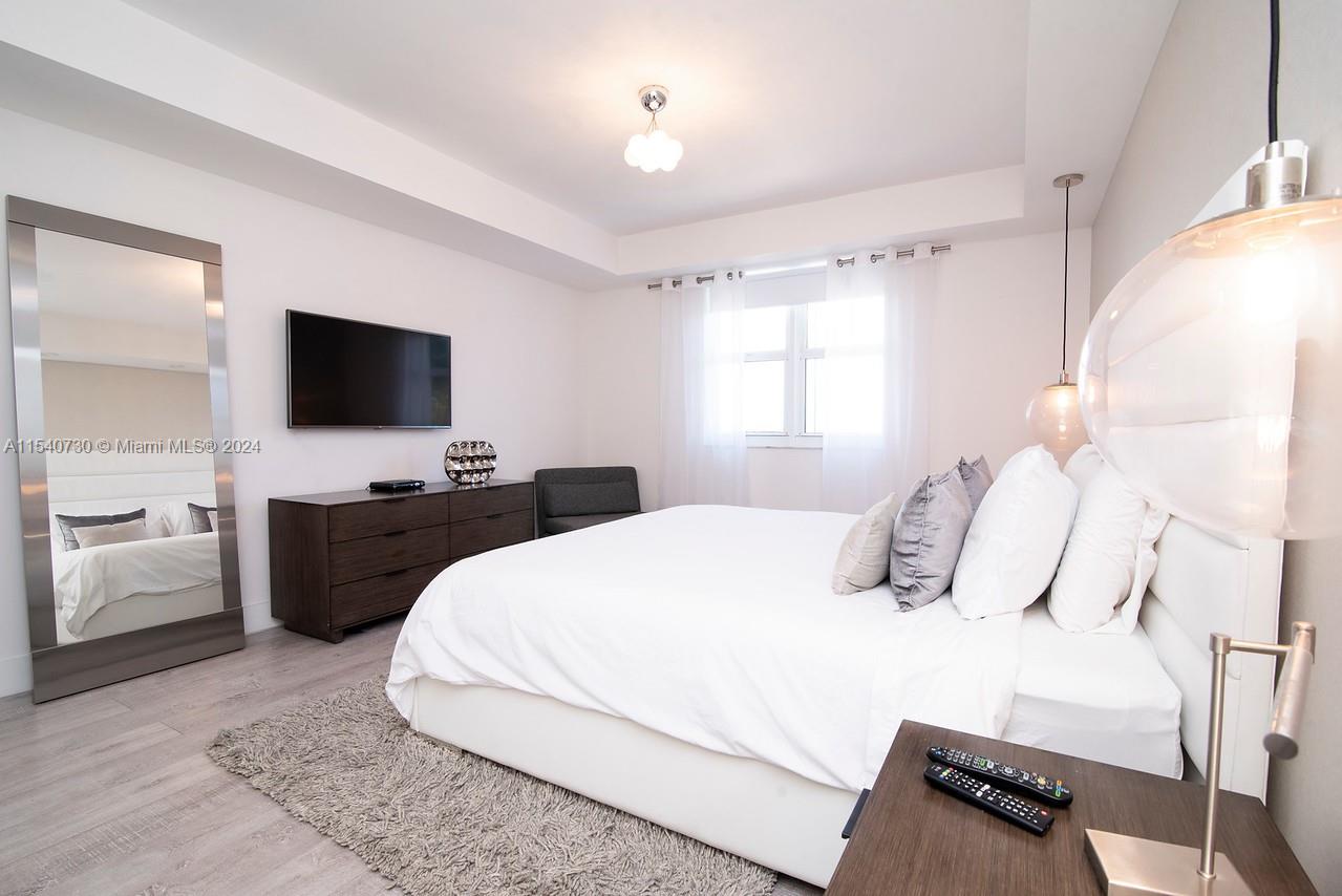 19900 E Country Club Dr 604, Aventura, Florida 33180, 3 Bedrooms Bedrooms, ,3 BathroomsBathrooms,Residentiallease,For Rent,19900 E Country Club Dr 604,A11540730