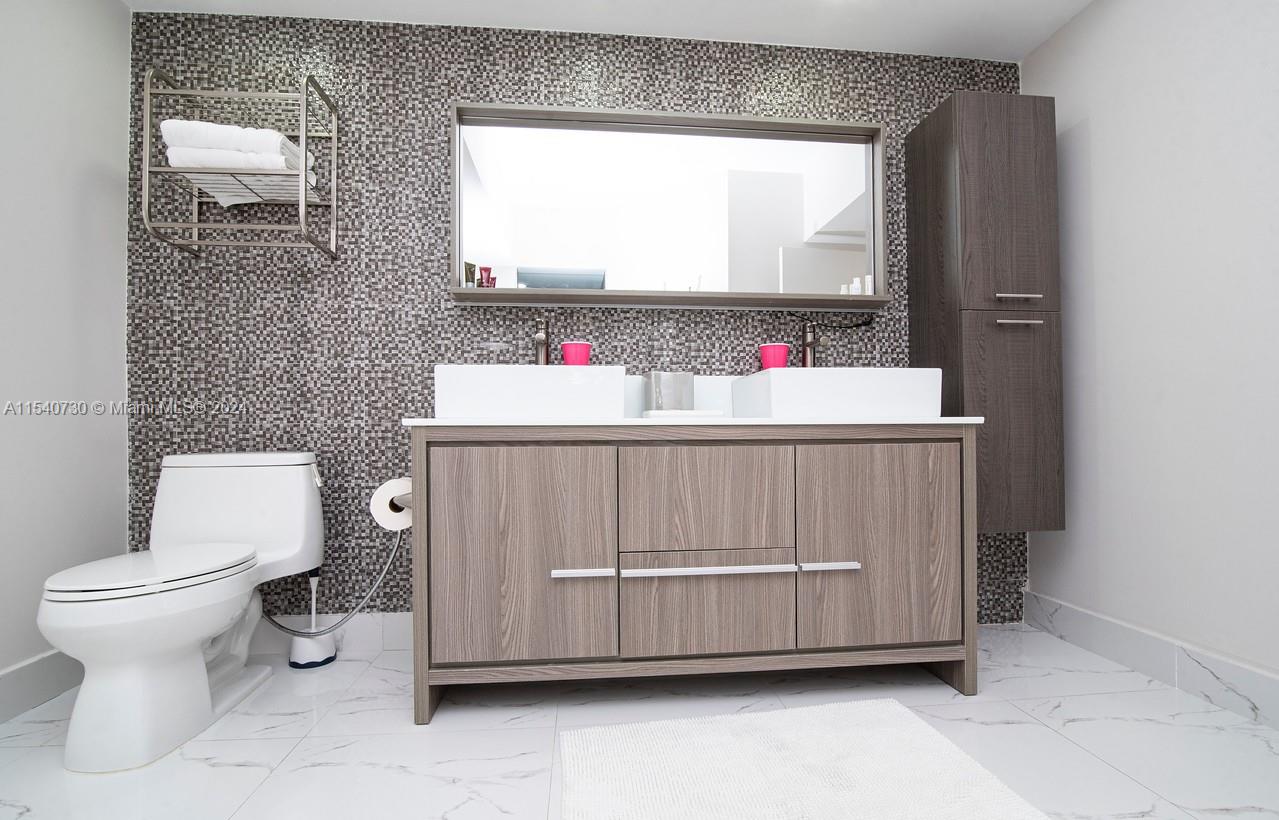 19900 E Country Club Dr 604, Aventura, Florida 33180, 3 Bedrooms Bedrooms, ,3 BathroomsBathrooms,Residentiallease,For Rent,19900 E Country Club Dr 604,A11540730