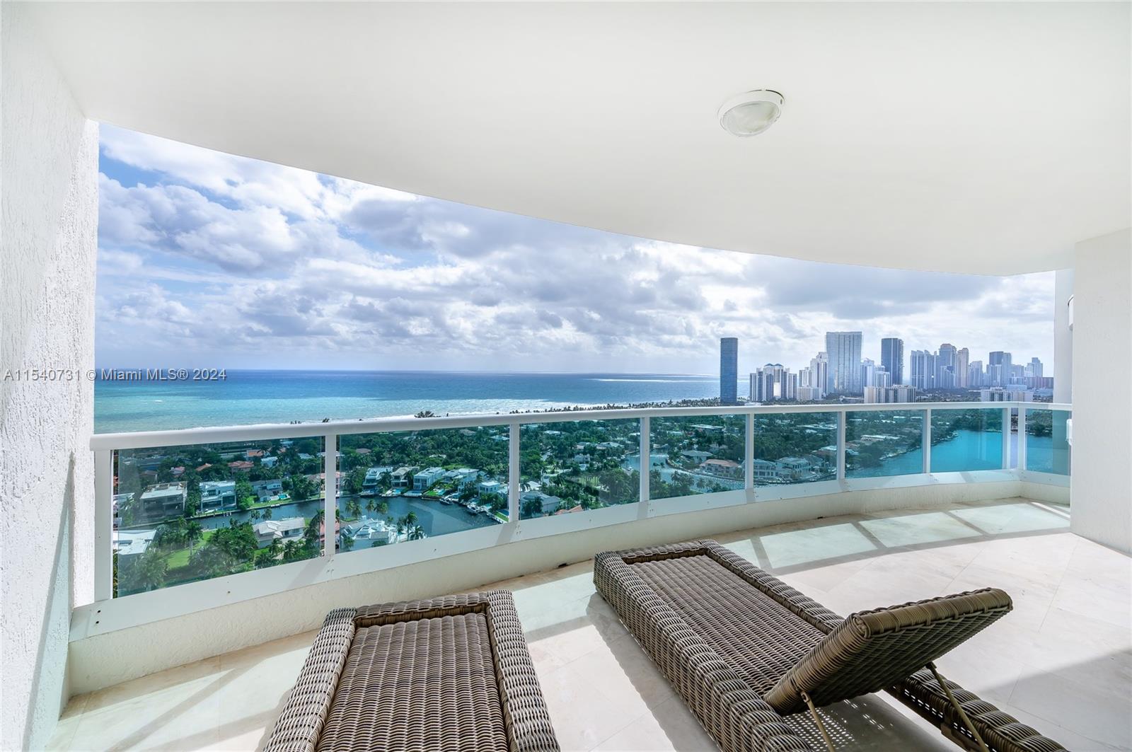 20201 E Country Club Dr PH06/07, Aventura, Florida 33180, 6 Bedrooms Bedrooms, ,6 BathroomsBathrooms,Residential,For Sale,20201 E Country Club Dr PH06/07,A11540731